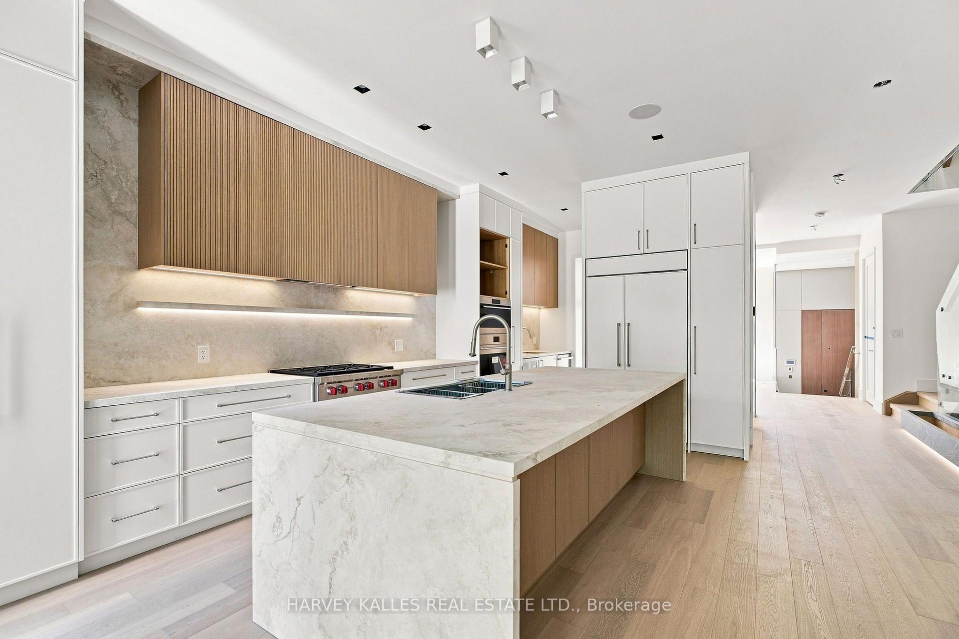 106 Heath Street W, Toronto