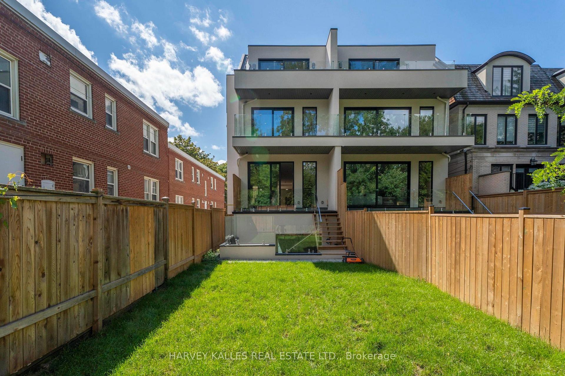 106 Heath Street W, Toronto
