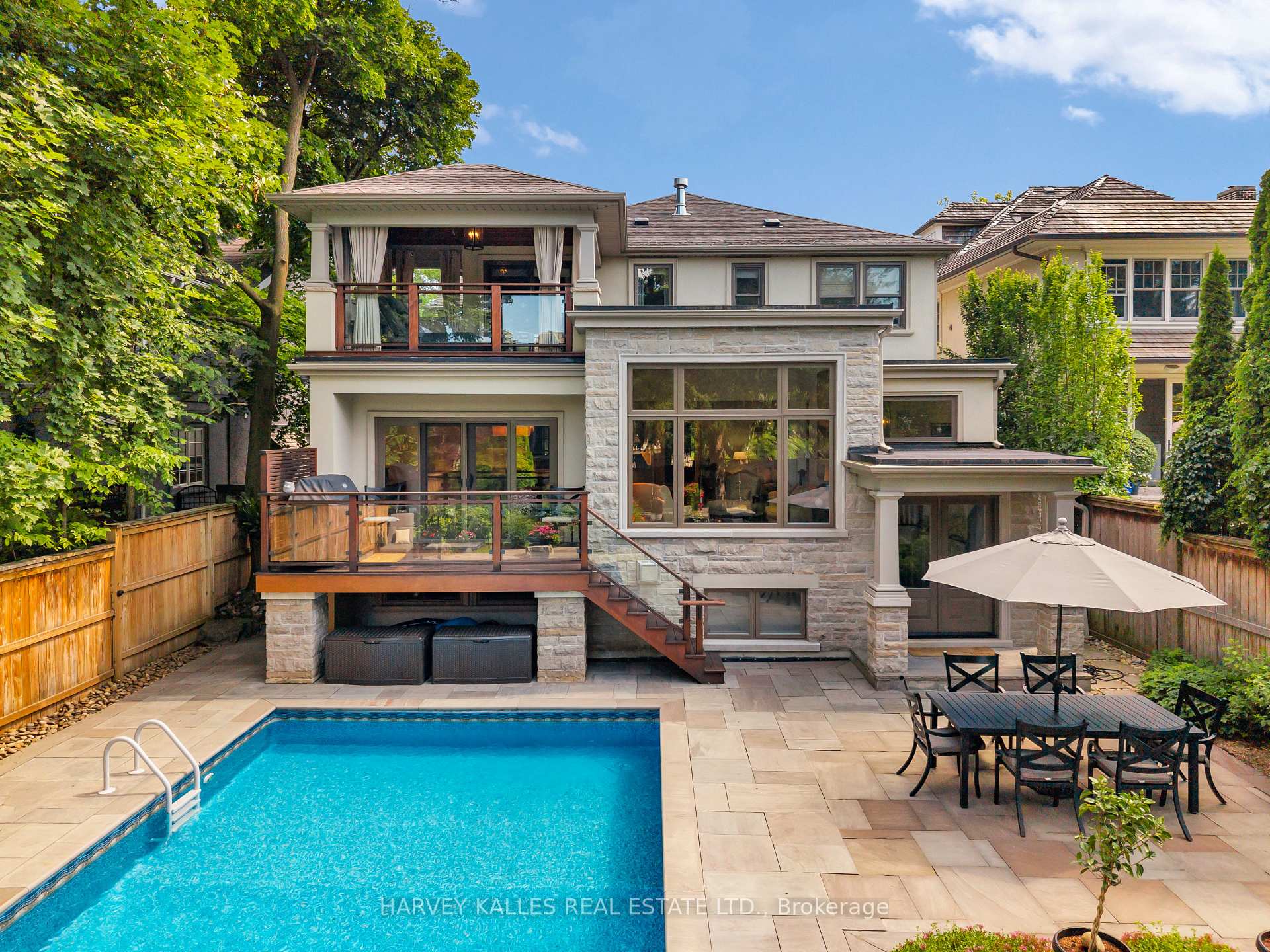 72 Teddington Park Avenue, Toronto