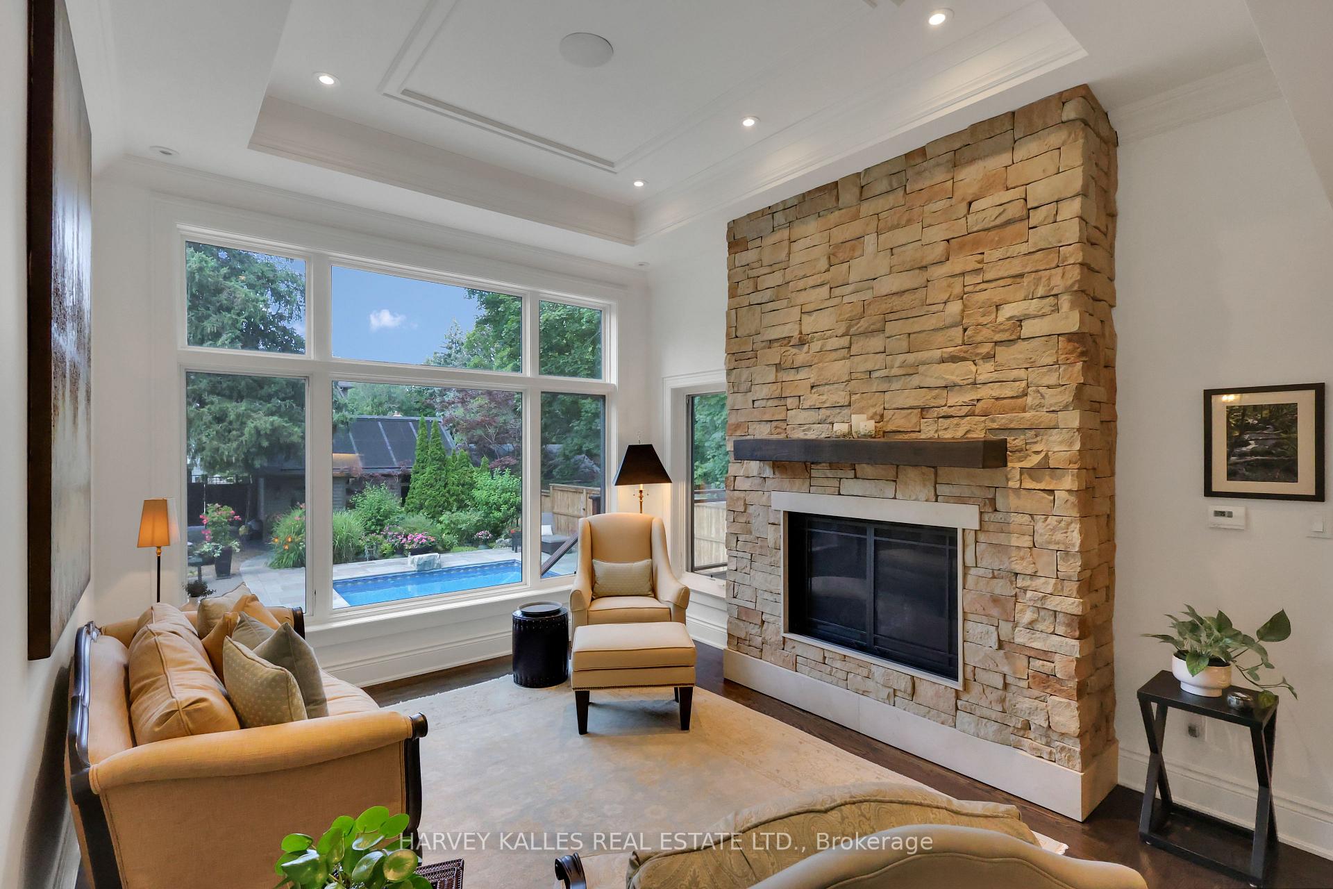 72 Teddington Park Avenue, Toronto
