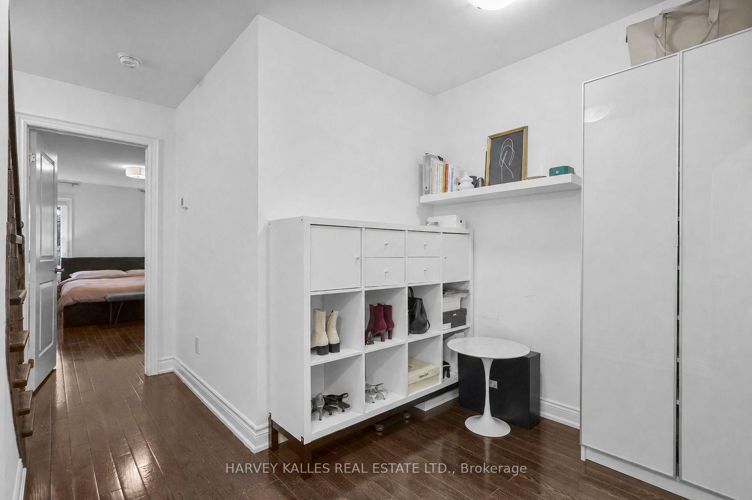 70 Hargrave Lane 7, Toronto Unit: 7
