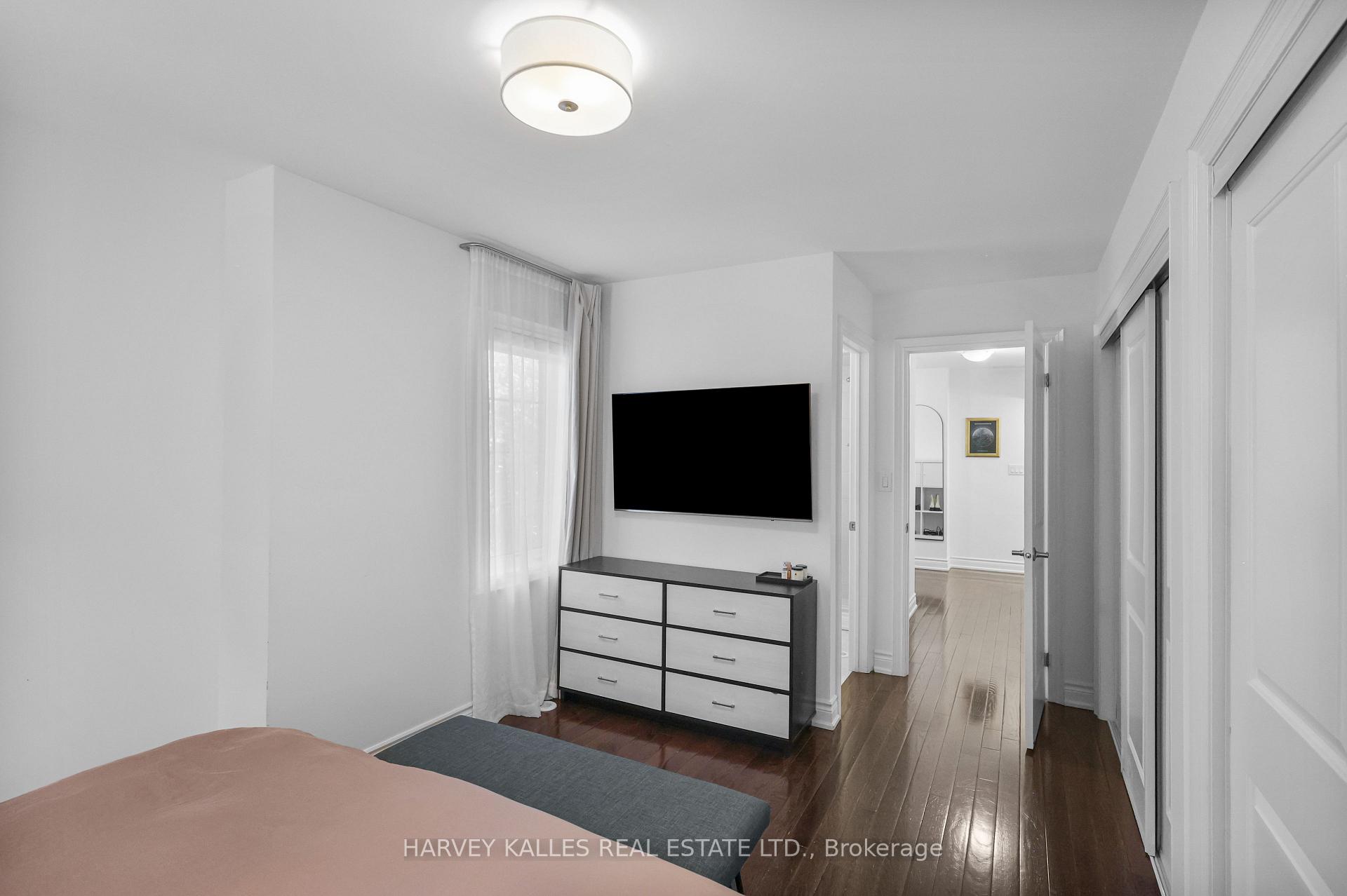 70 Hargrave Lane 7, Toronto Unit: 7