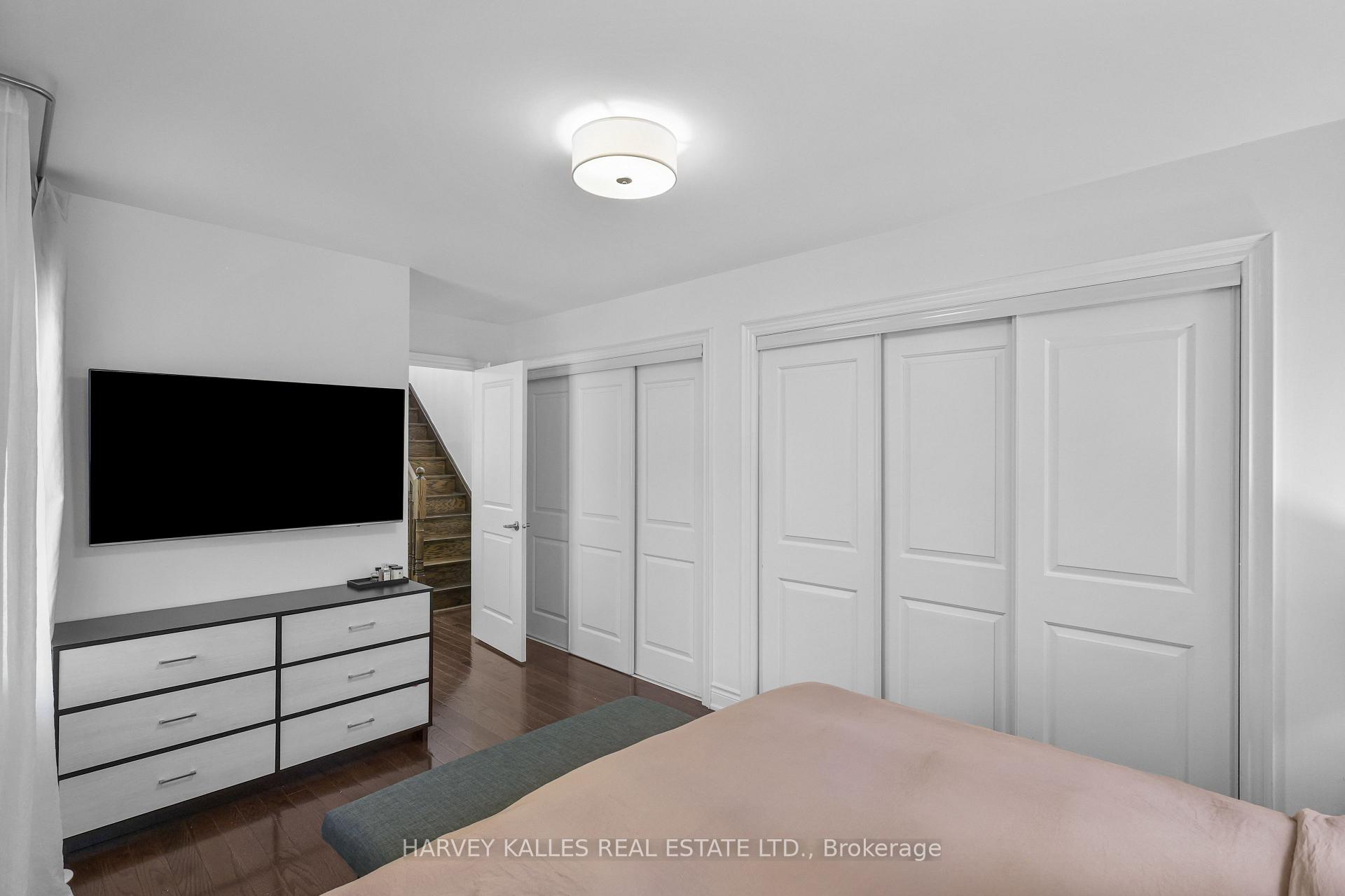 70 Hargrave Lane 7, Toronto Unit: 7