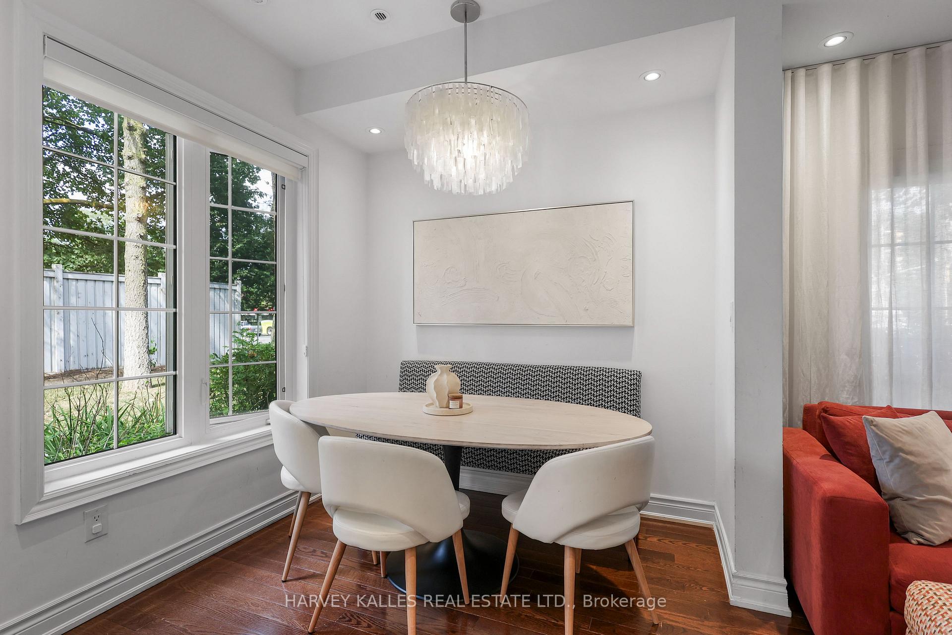 70 Hargrave Lane 7, Toronto Unit: 7