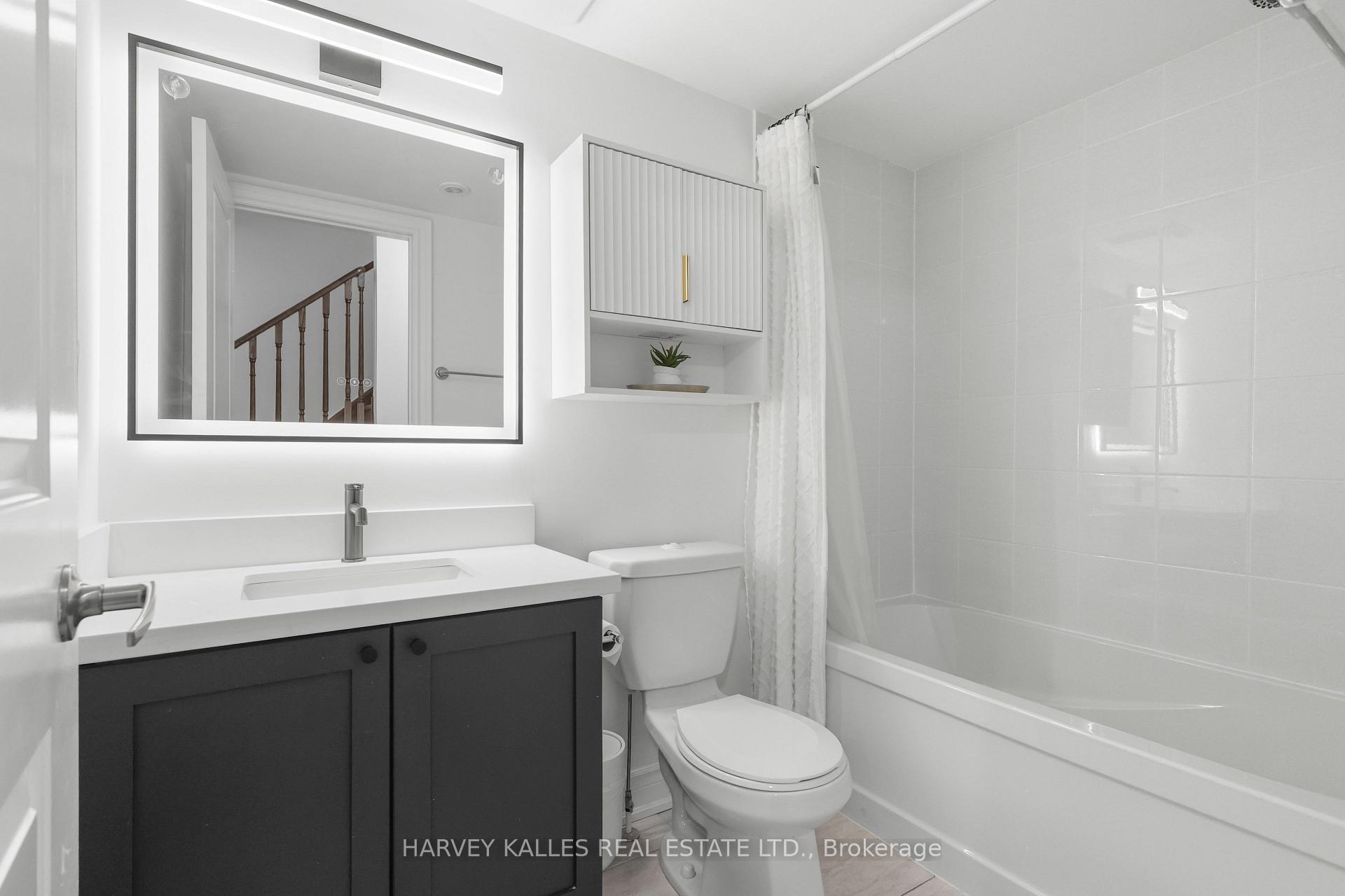 70 Hargrave Lane 7, Toronto Unit: 7