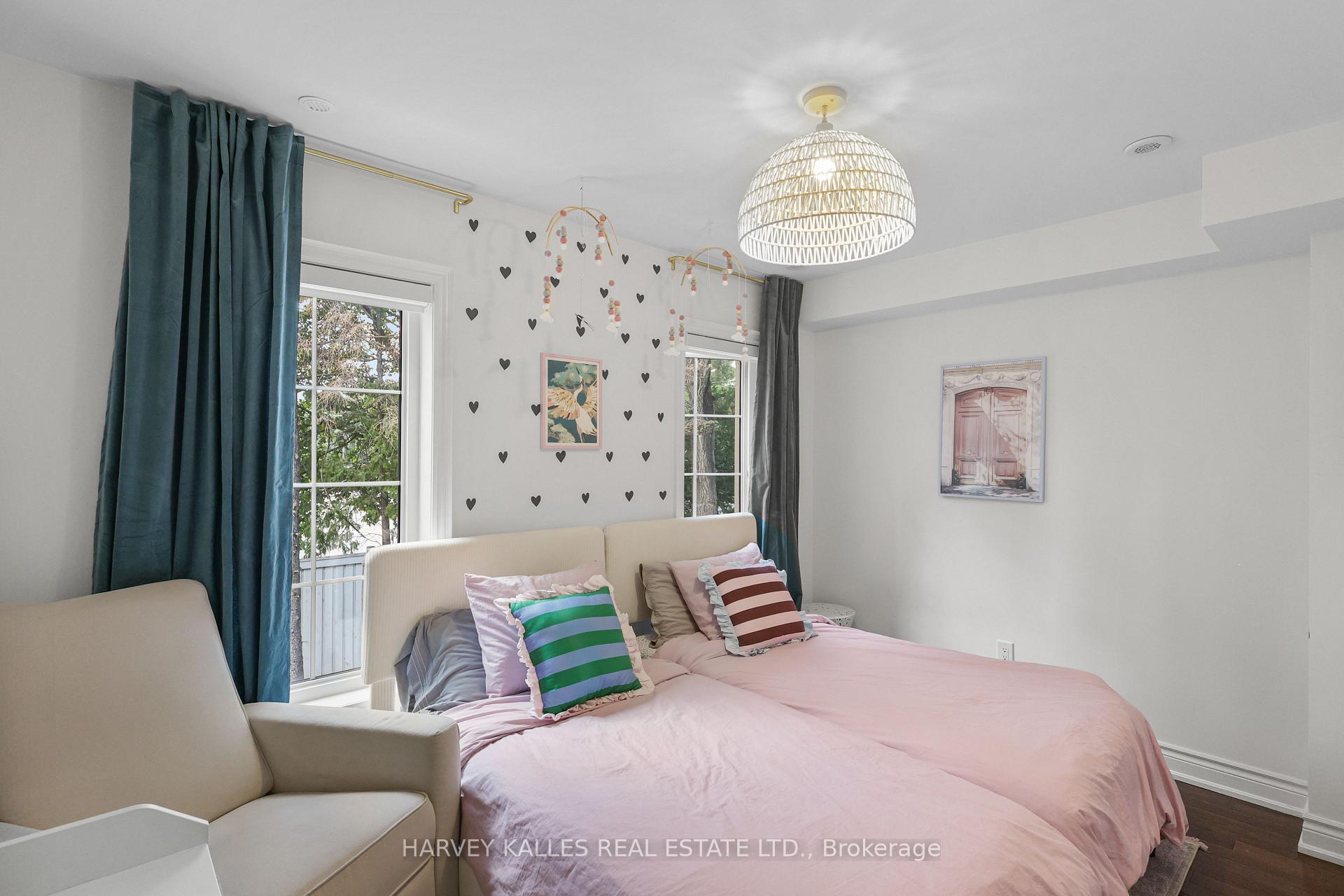 70 Hargrave Lane 7, Toronto Unit: 7
