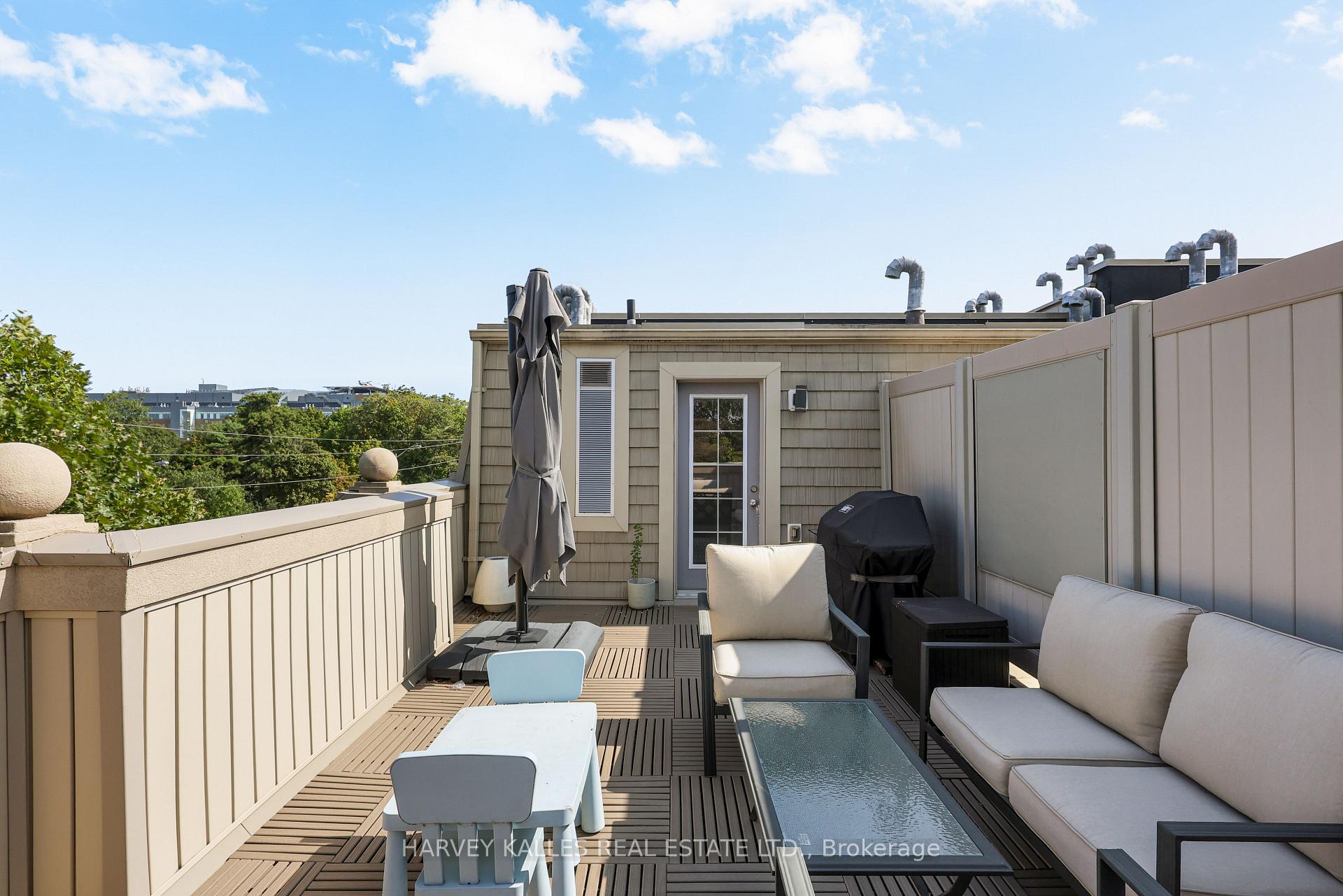 70 Hargrave Lane 7, Toronto Unit: 7