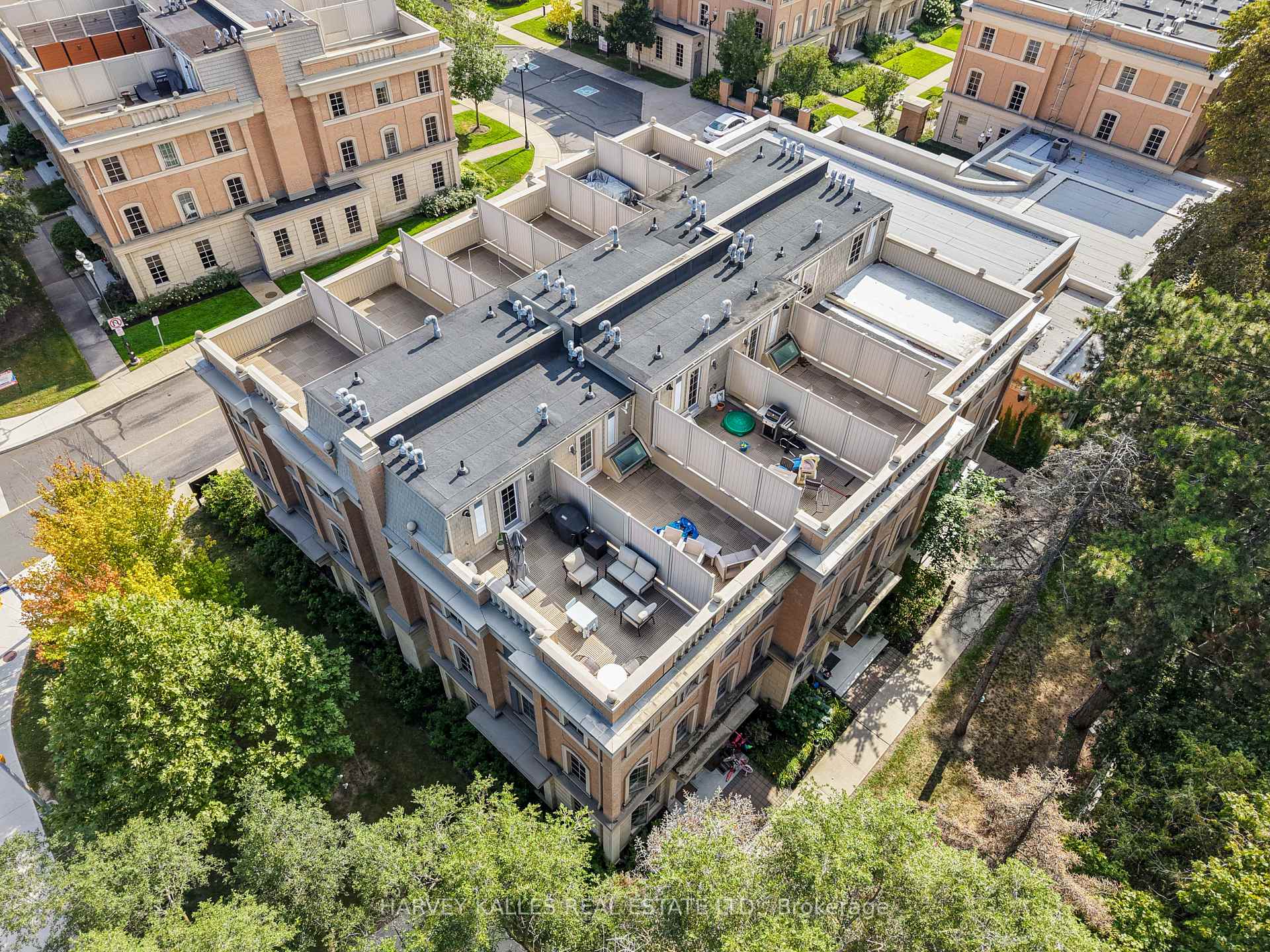 70 Hargrave Lane 7, Toronto Unit: 7