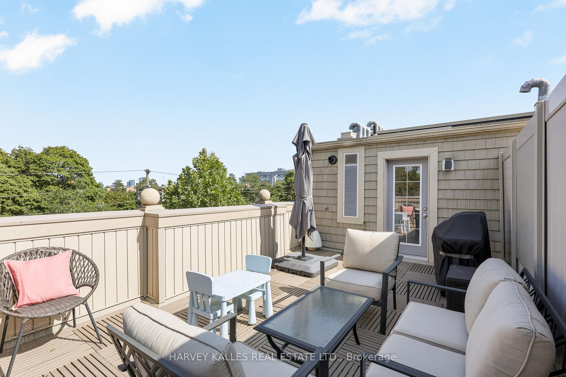 70 Hargrave Lane 7, Toronto Unit: 7