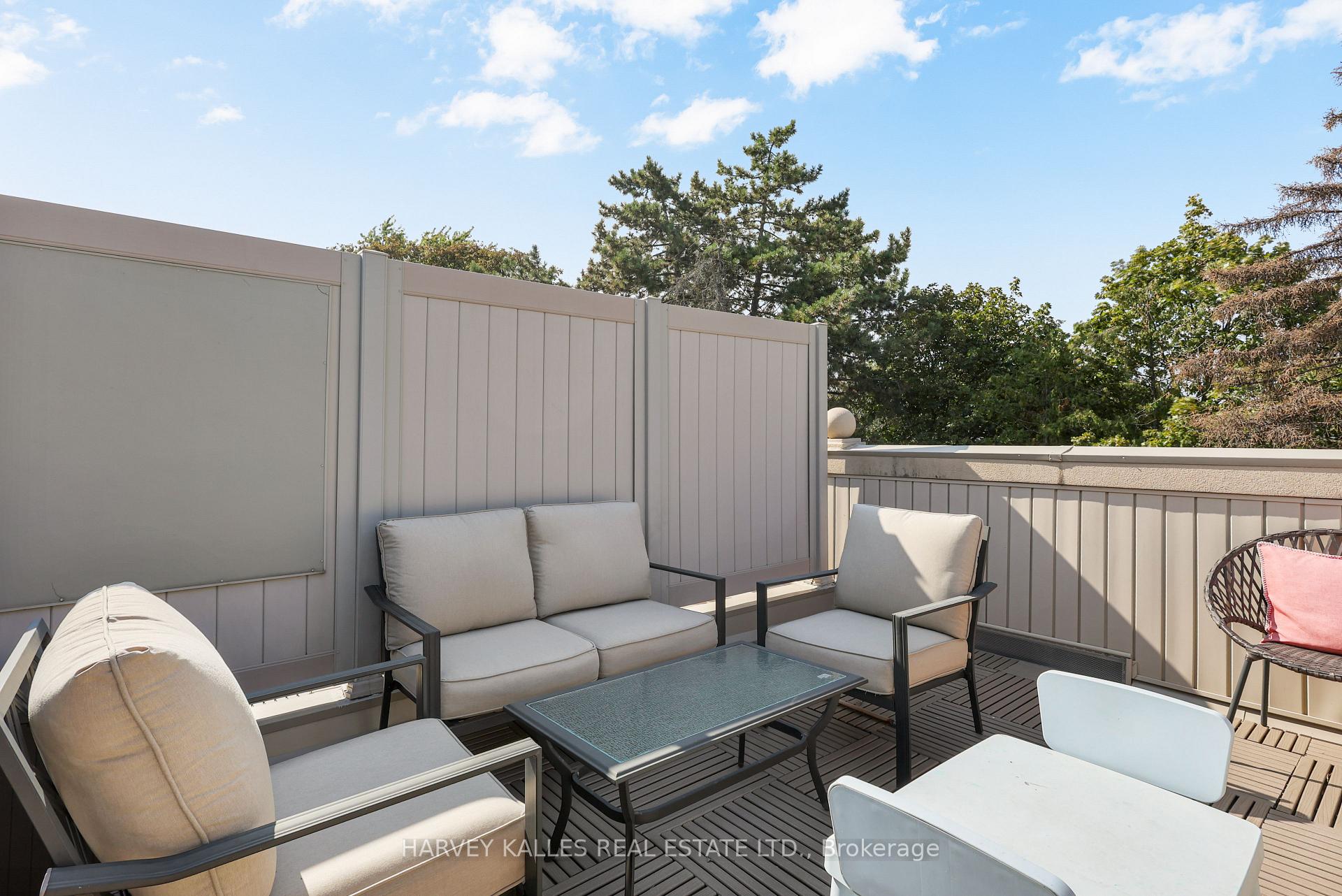 70 Hargrave Lane 7, Toronto Unit: 7