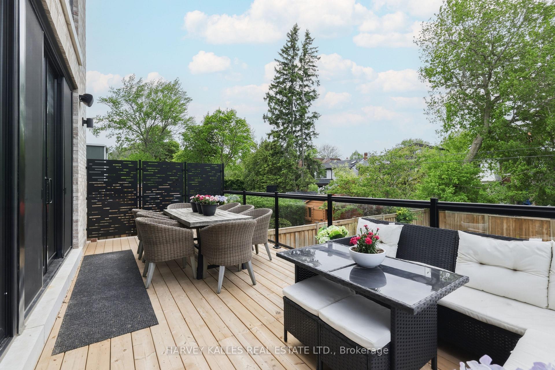 176 Briar Hill Avenue, Toronto