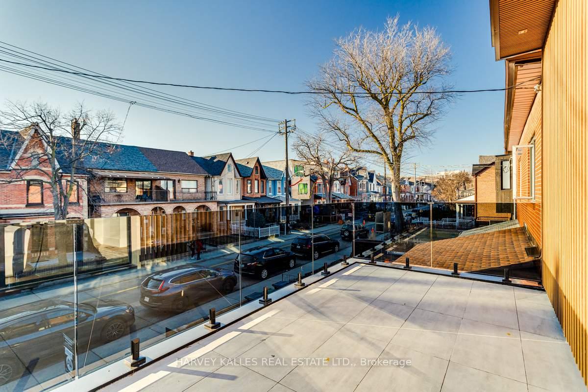 179 Palmerston Avenue, Toronto