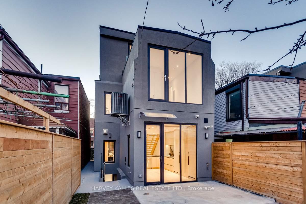 179 Palmerston Avenue, Toronto