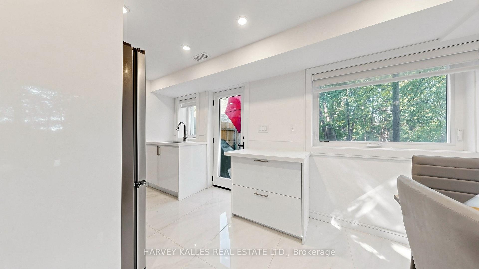 23A Donwoods Drive, Toronto
