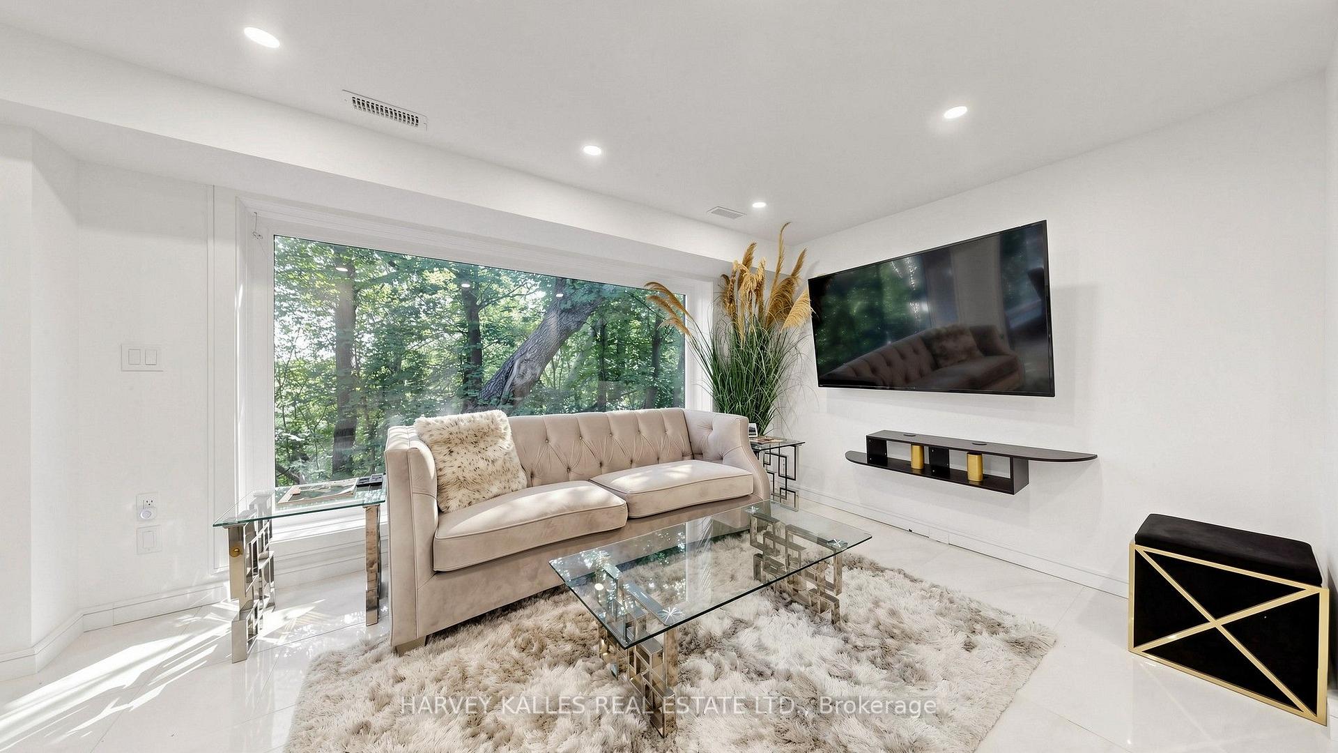 23A Donwoods Drive, Toronto