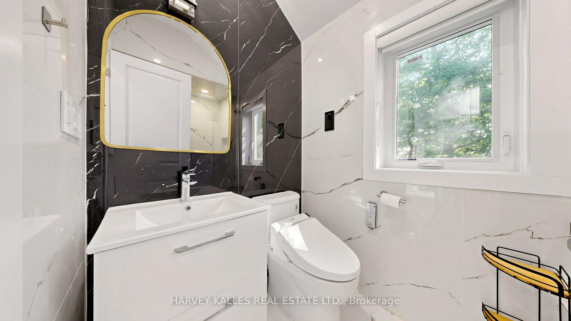 23A Donwoods Drive, Toronto