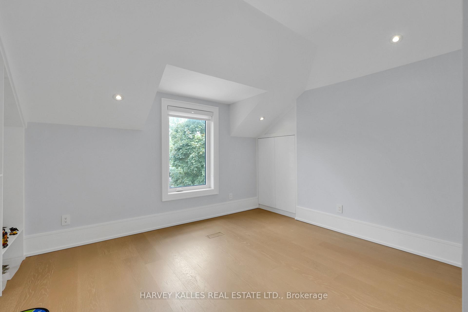 615 Briar Hill Avenue, Toronto
