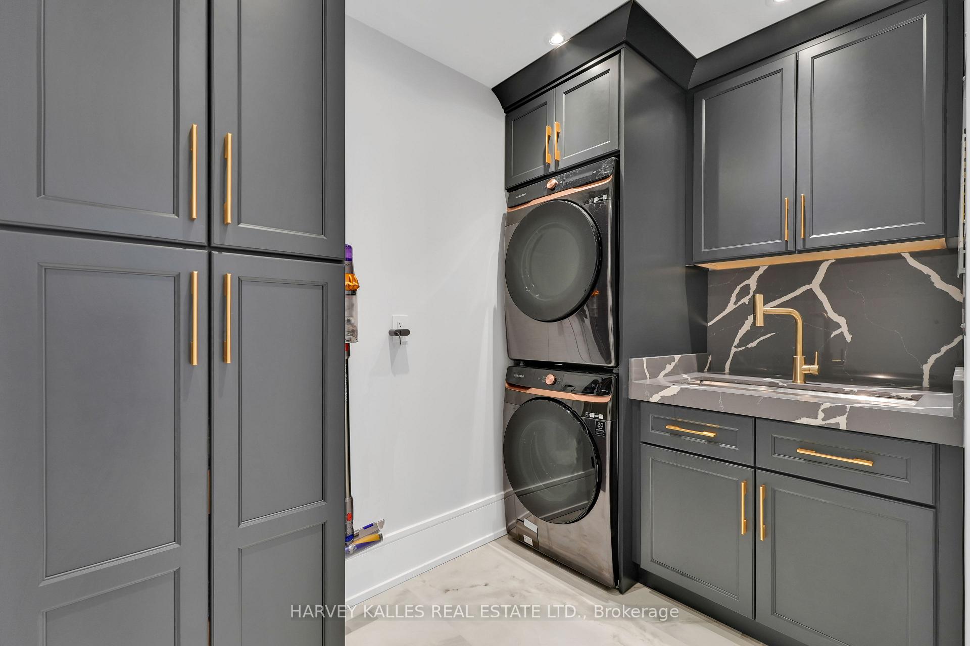615 Briar Hill Avenue, Toronto
