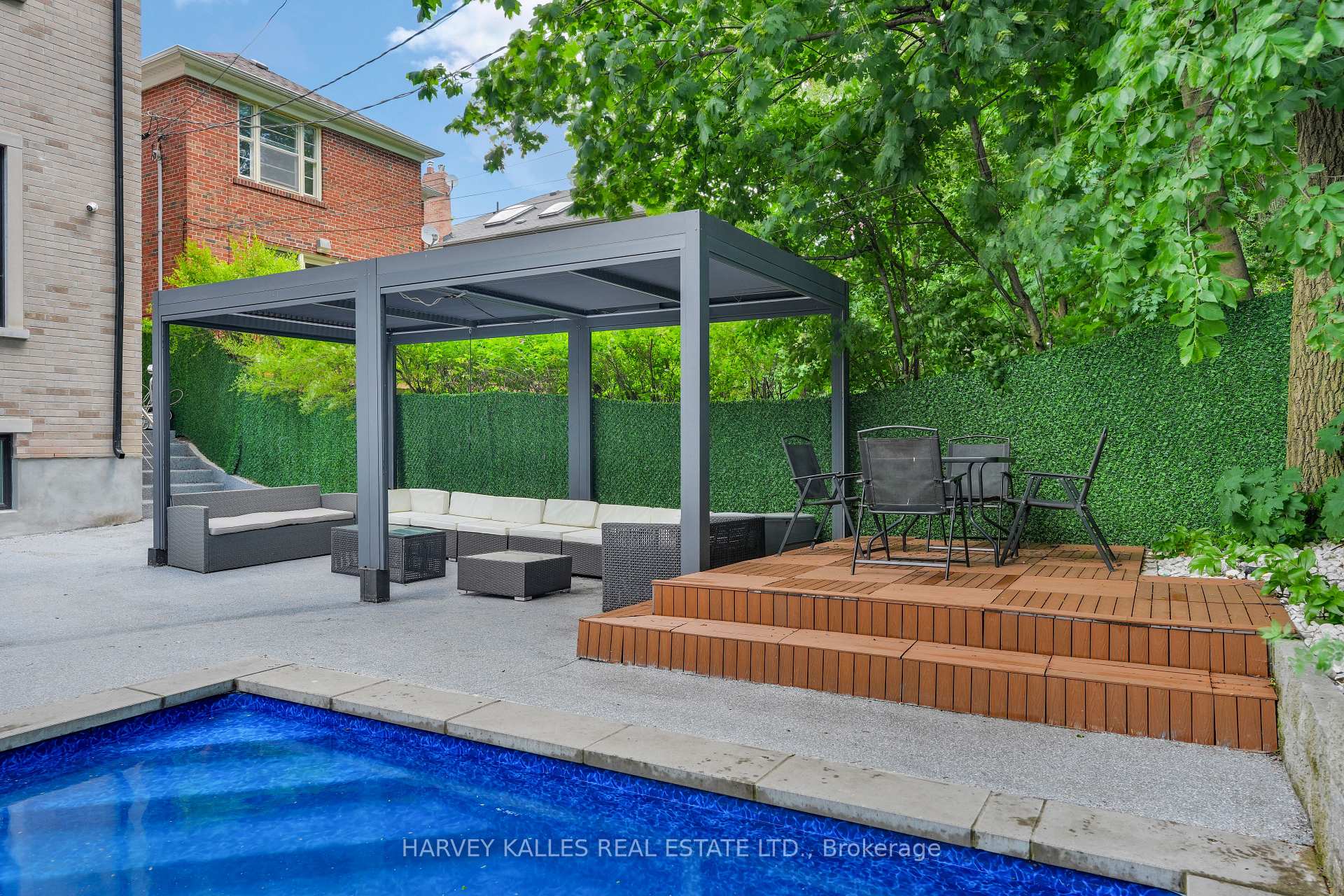615 Briar Hill Avenue, Toronto