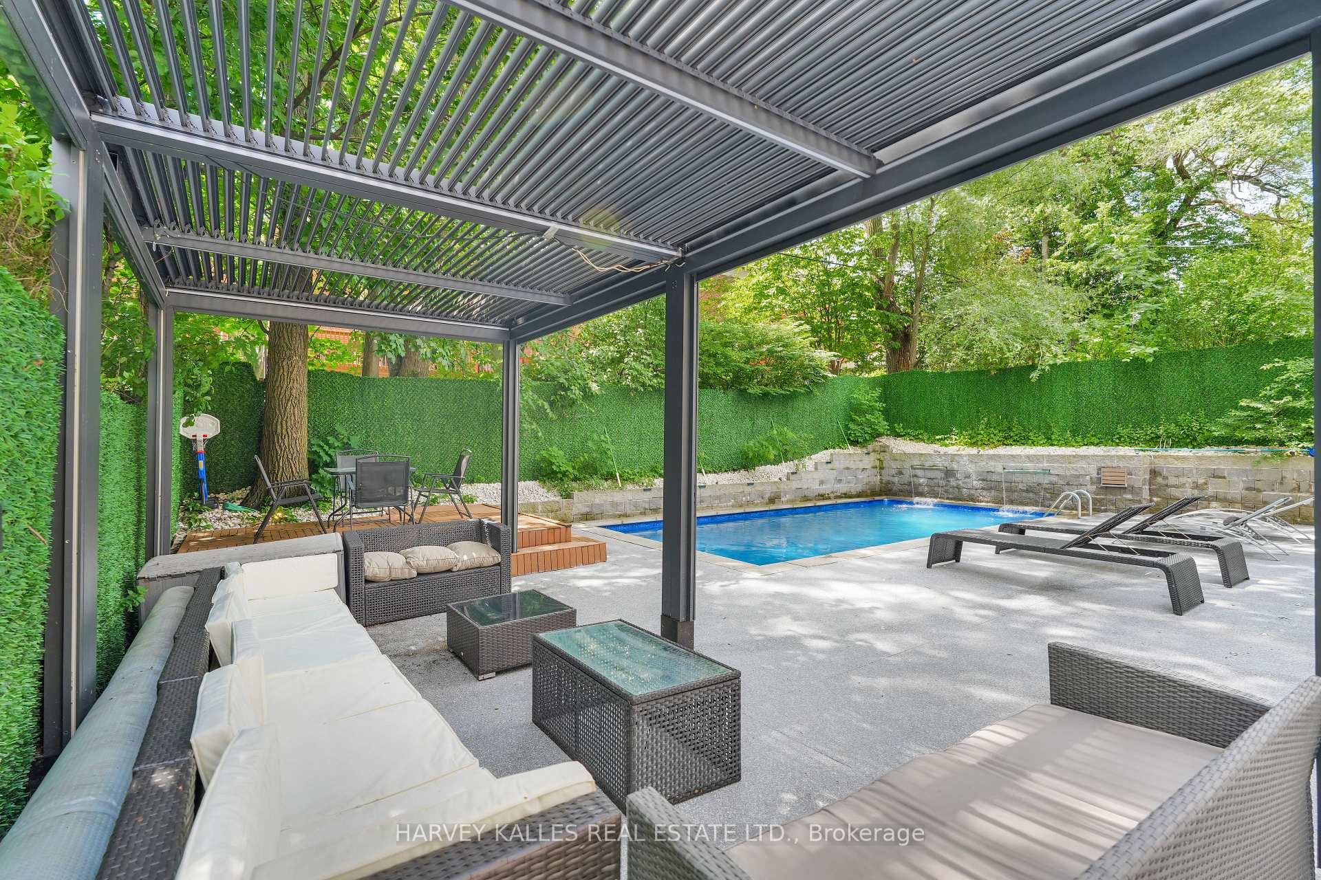 615 Briar Hill Avenue, Toronto