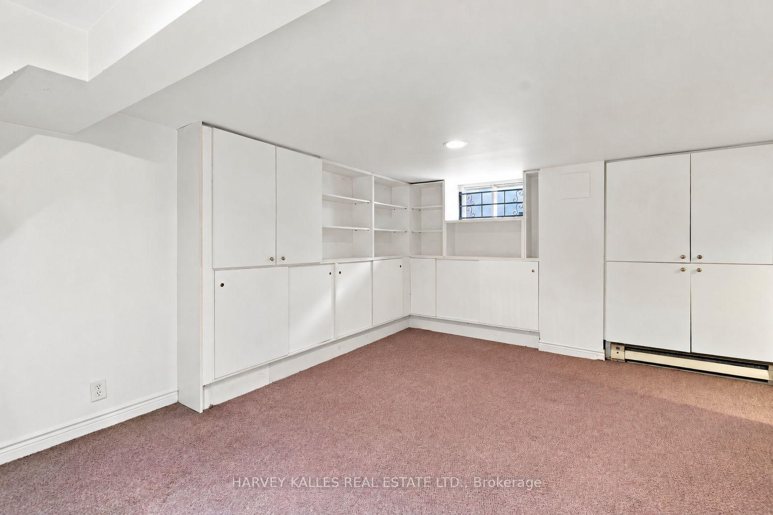 231 Glengrove Avenue W, Toronto
