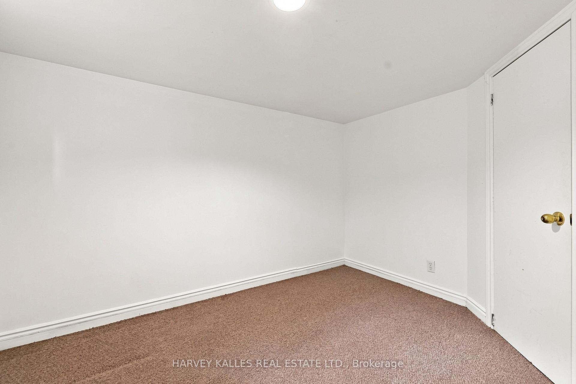 231 Glengrove Avenue W, Toronto