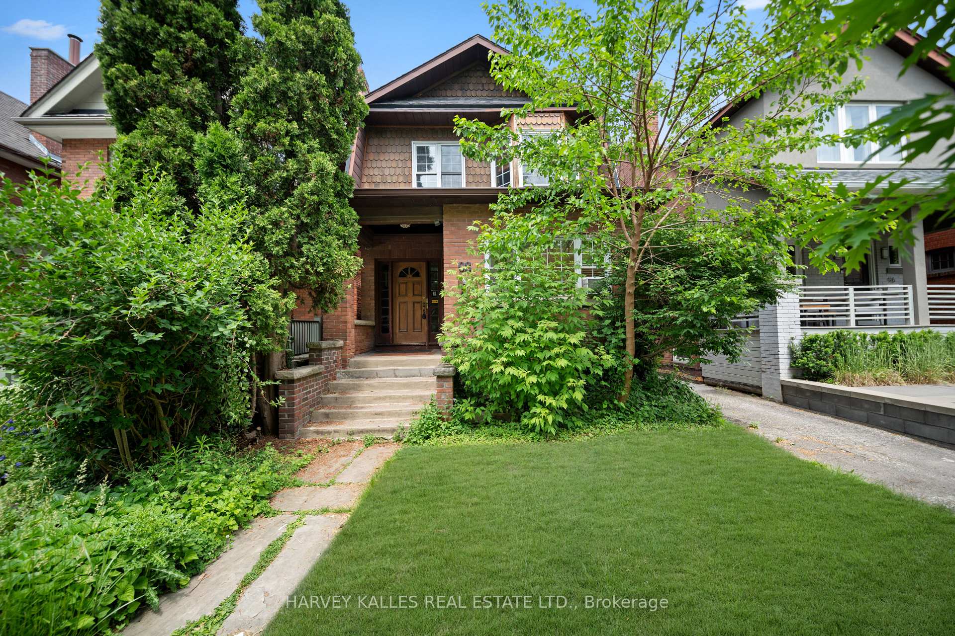 98 Roselawn Avenue, Toronto