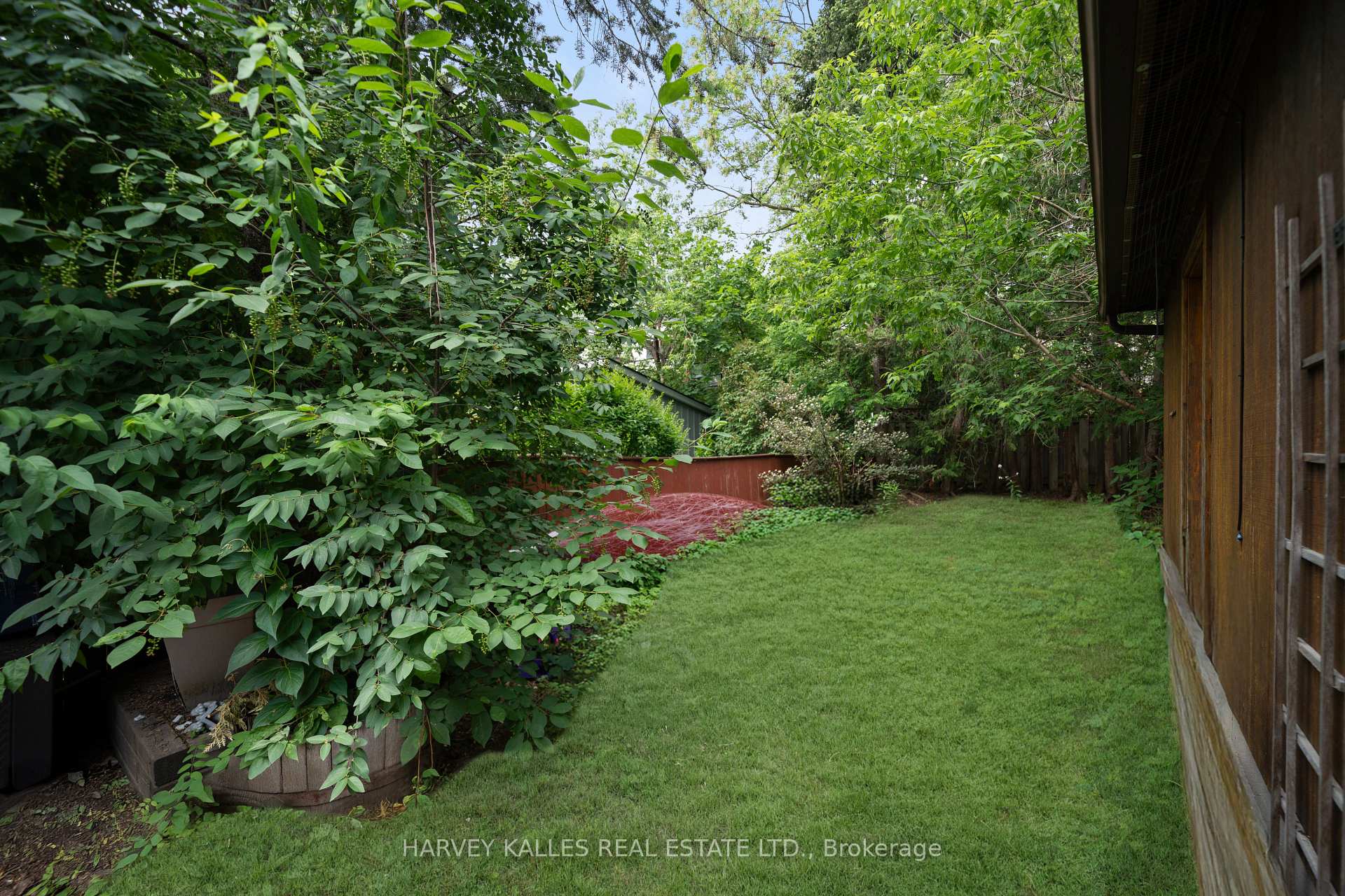 98 Roselawn Avenue, Toronto