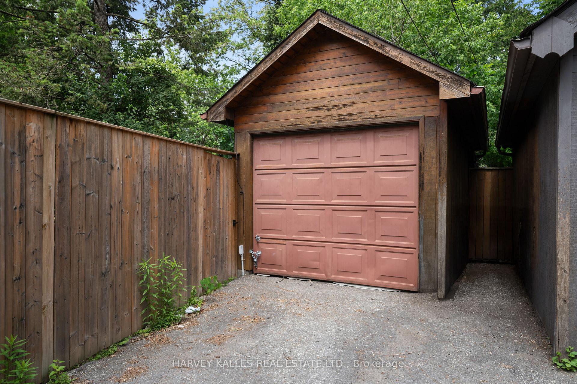 98 Roselawn Avenue, Toronto