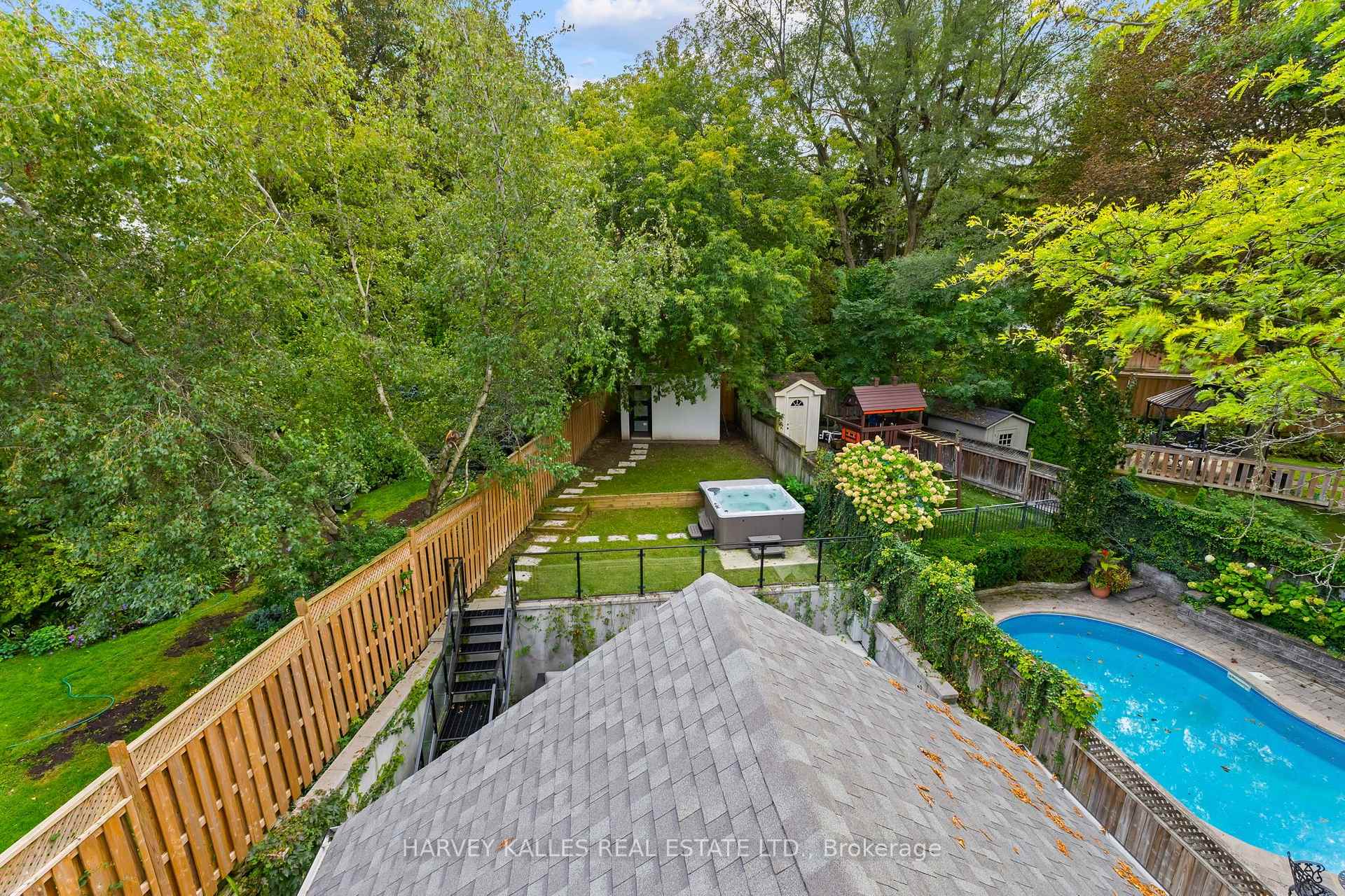 75 Lawrence Crescent, Toronto