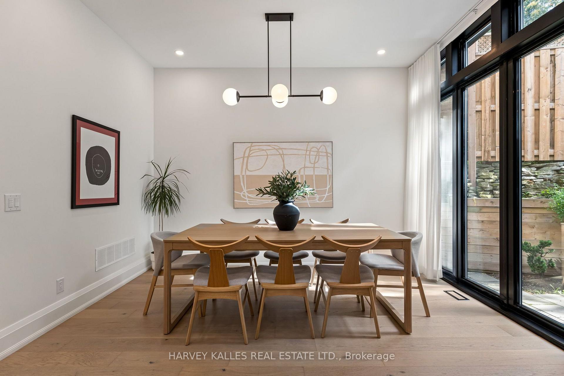 75 Lawrence Crescent, Toronto