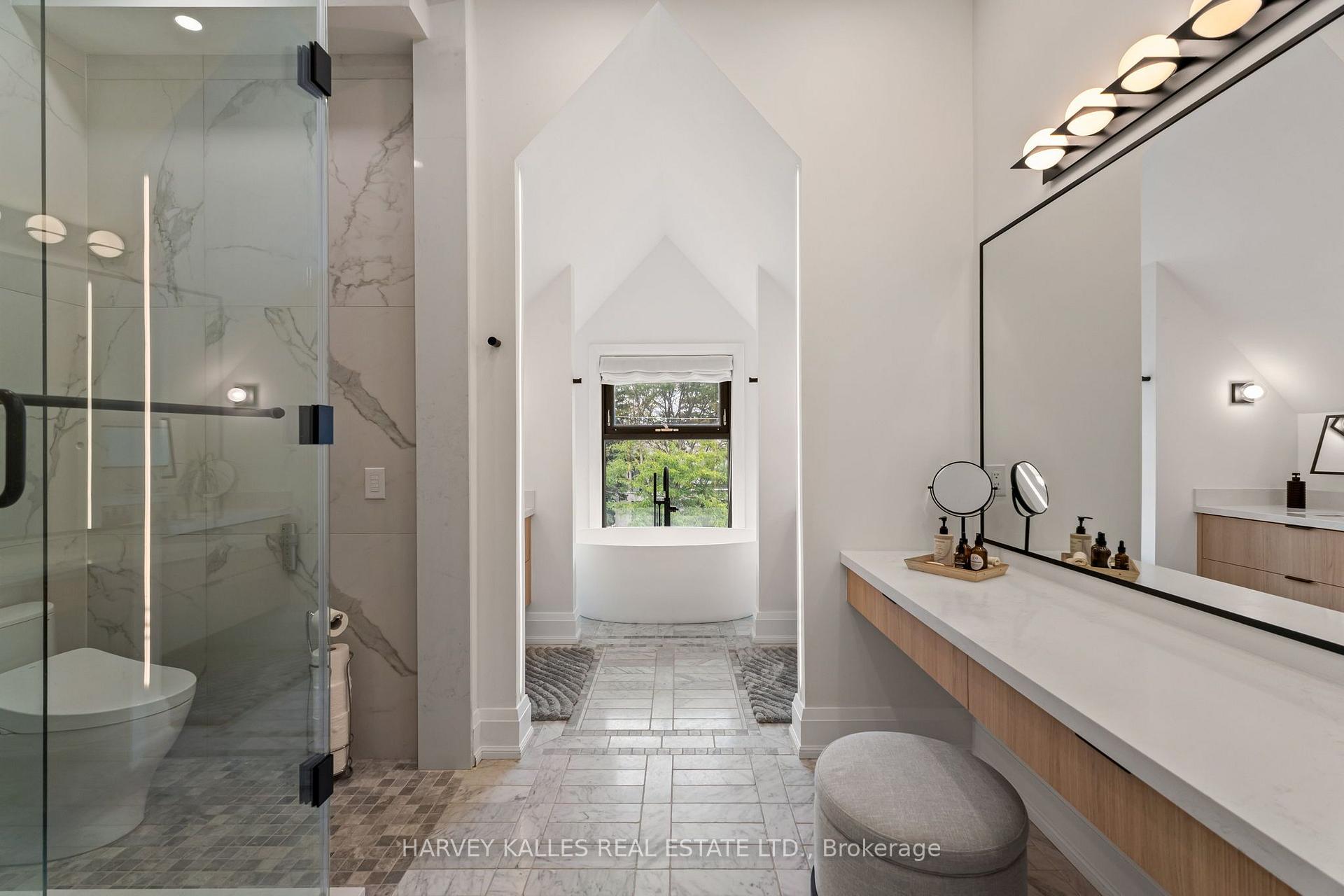 75 Lawrence Crescent, Toronto
