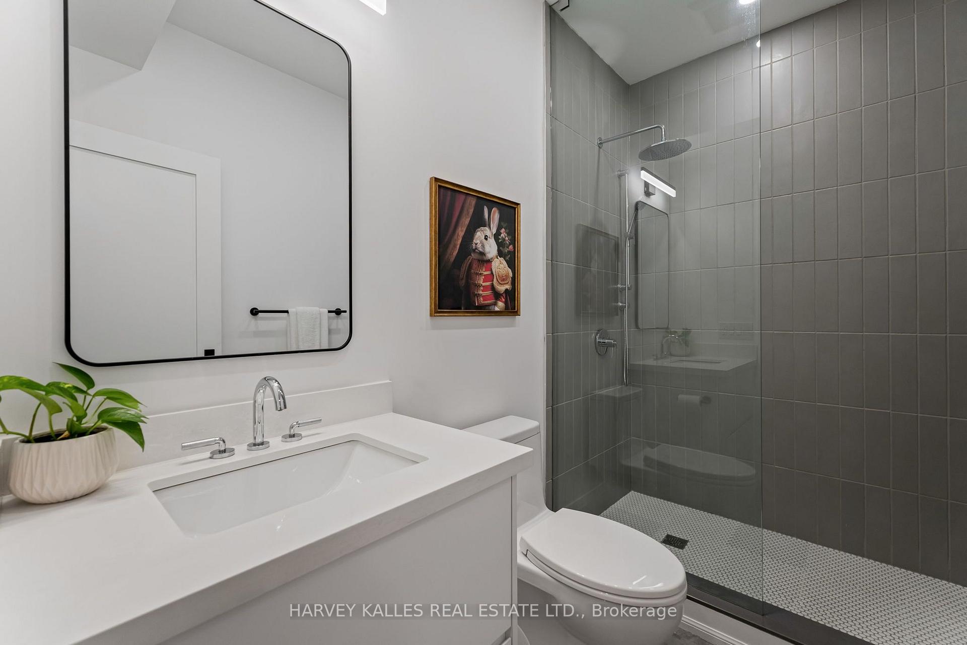 75 Lawrence Crescent, Toronto