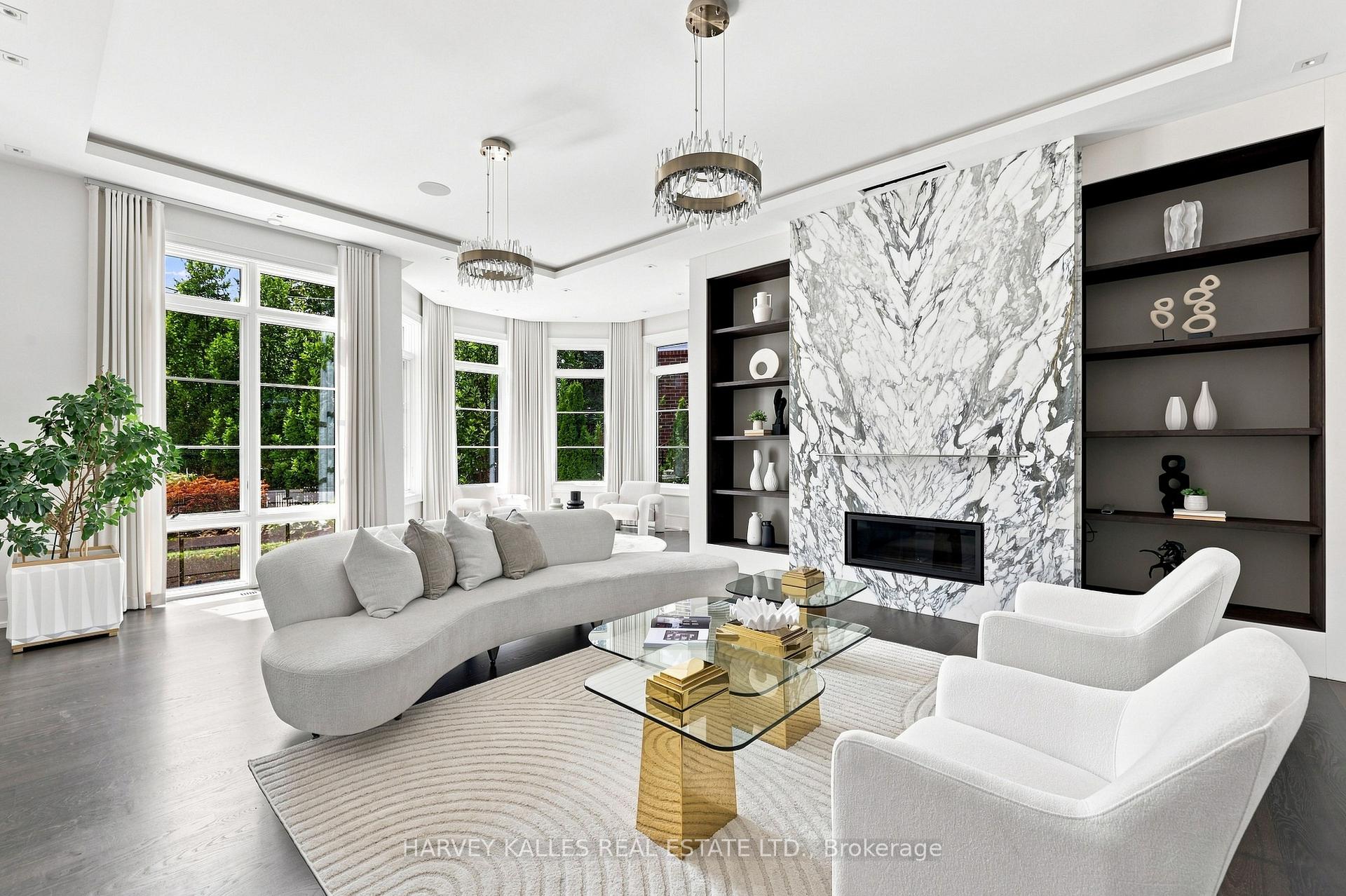 126 Sandringham Drive, Toronto