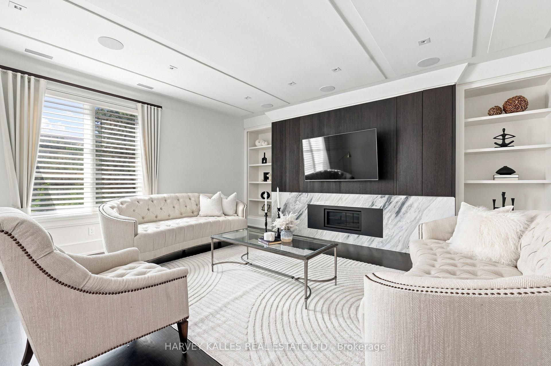 126 Sandringham Drive, Toronto