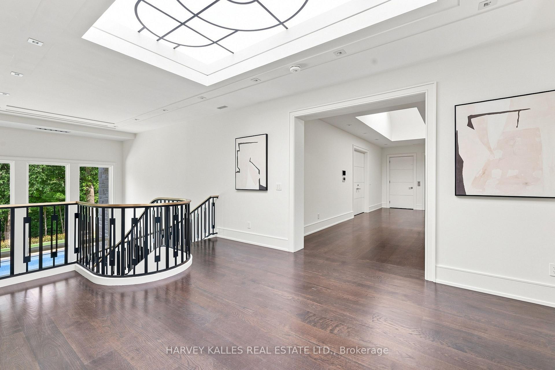 126 Sandringham Drive, Toronto