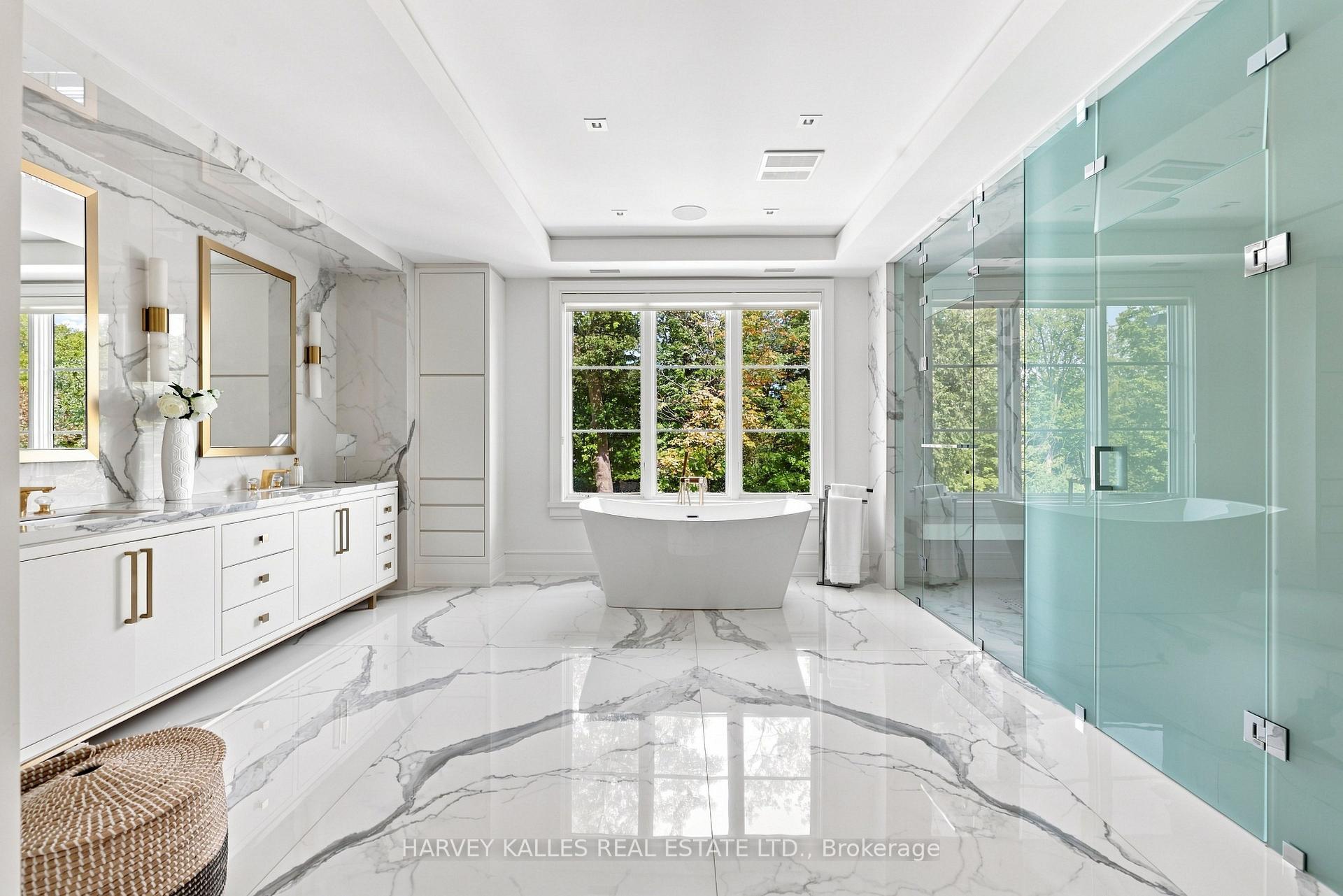 126 Sandringham Drive, Toronto
