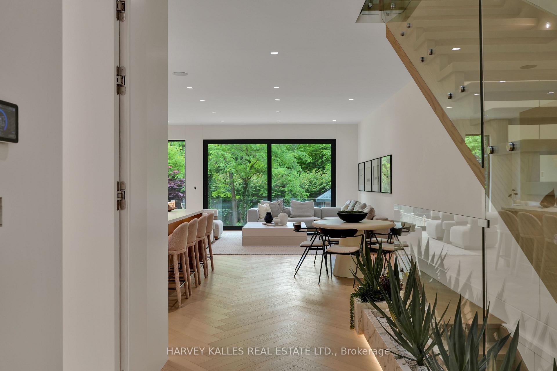 108 Heath Street W, Toronto