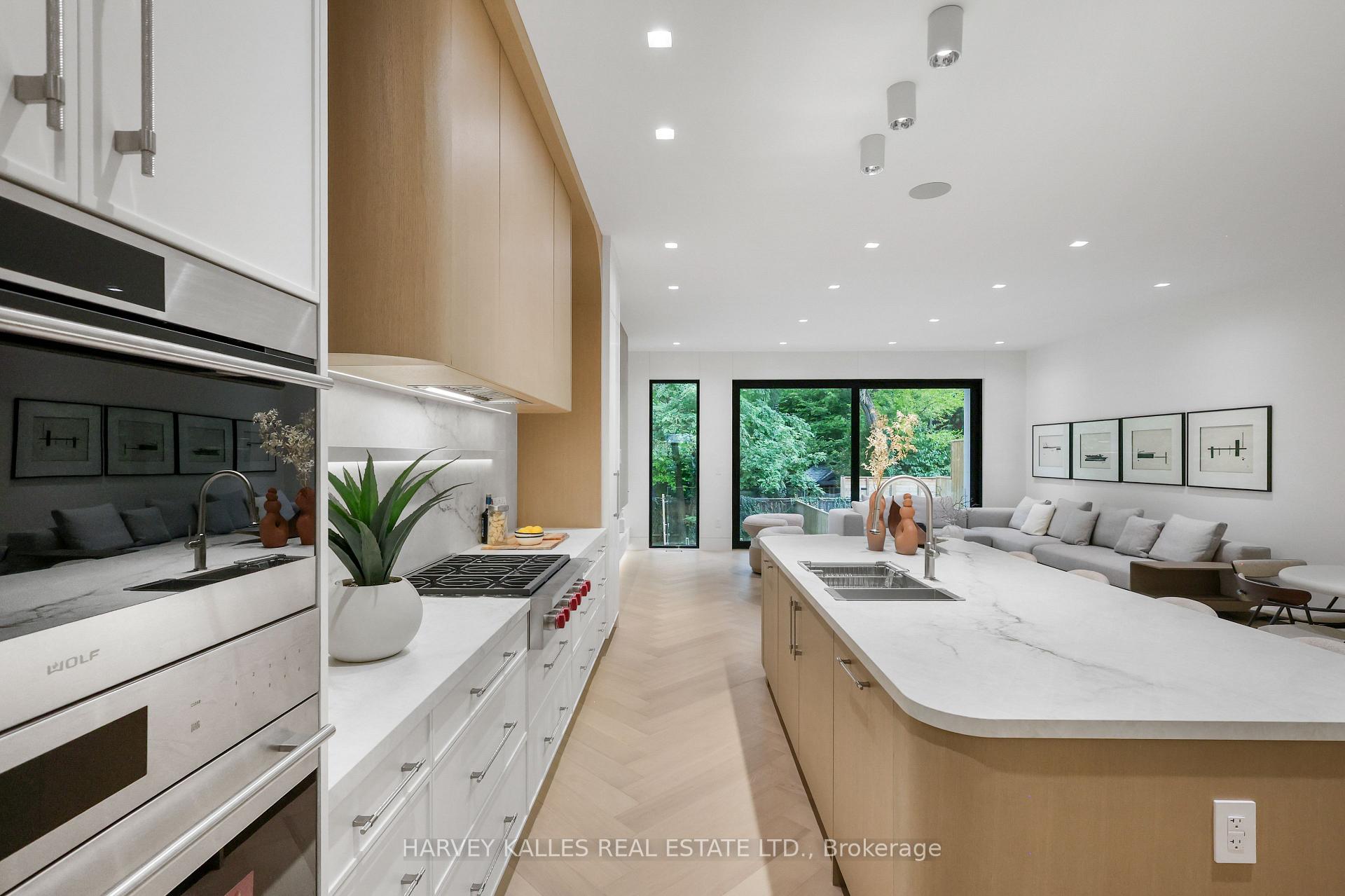108 Heath Street W, Toronto