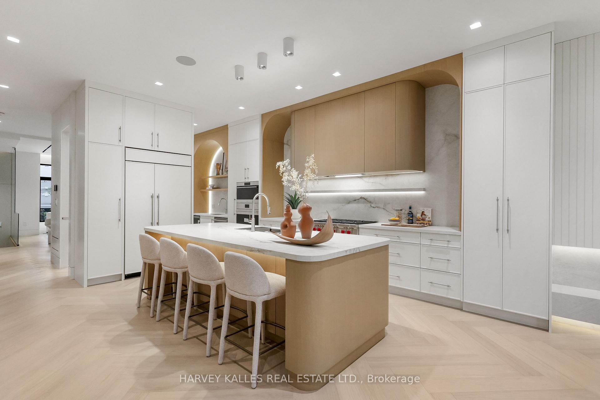 108 Heath Street W, Toronto