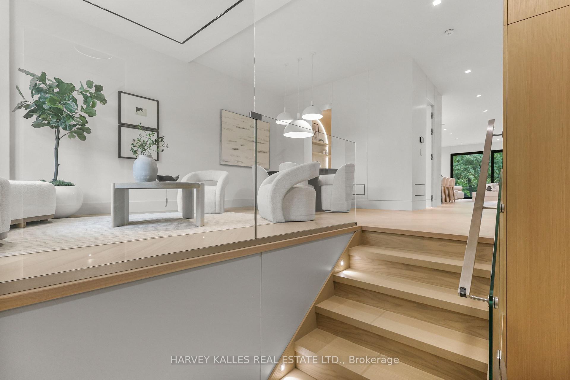 108 Heath Street W, Toronto