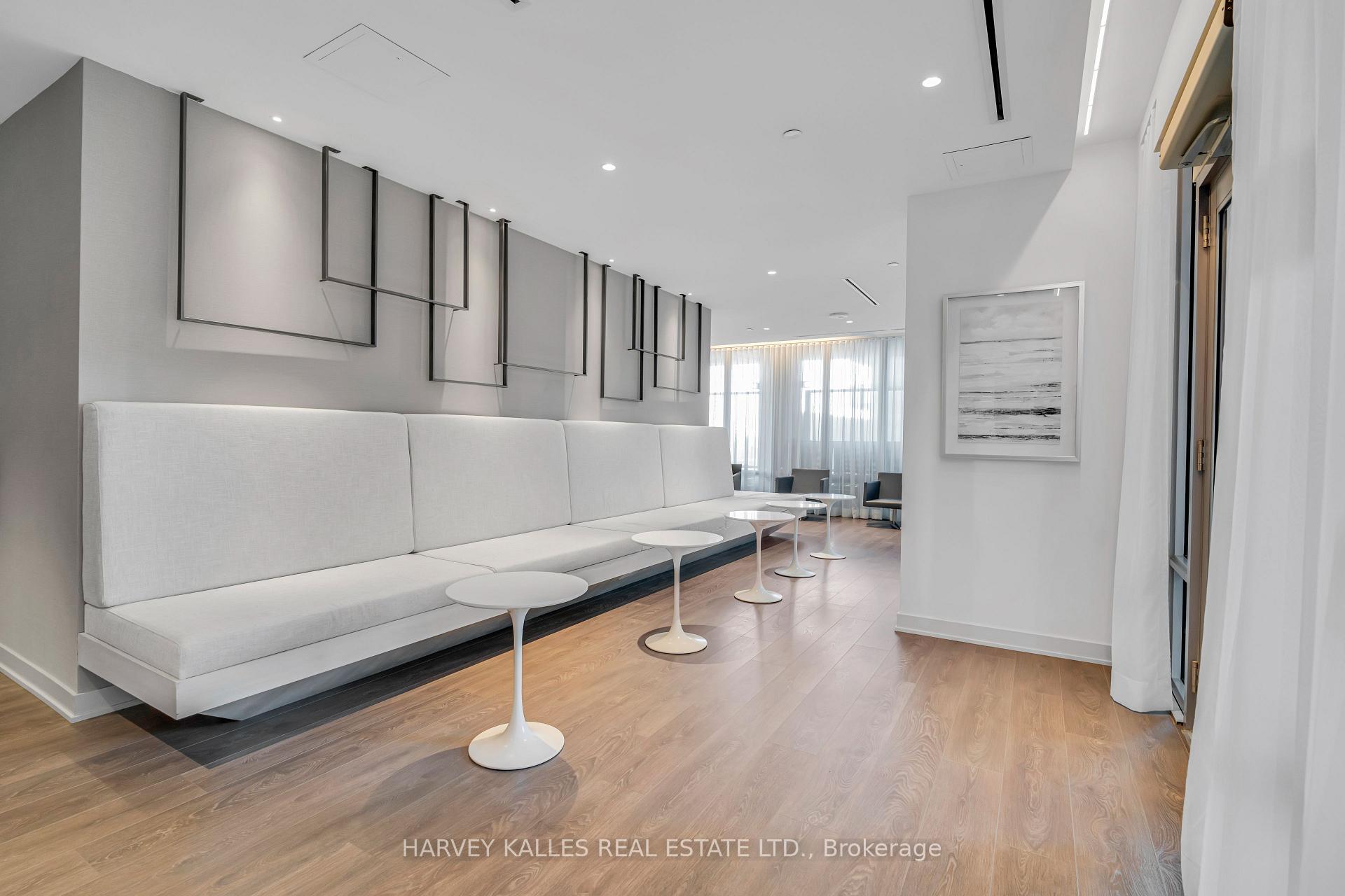99 Broadway Avenue 514, Toronto Unit: 514