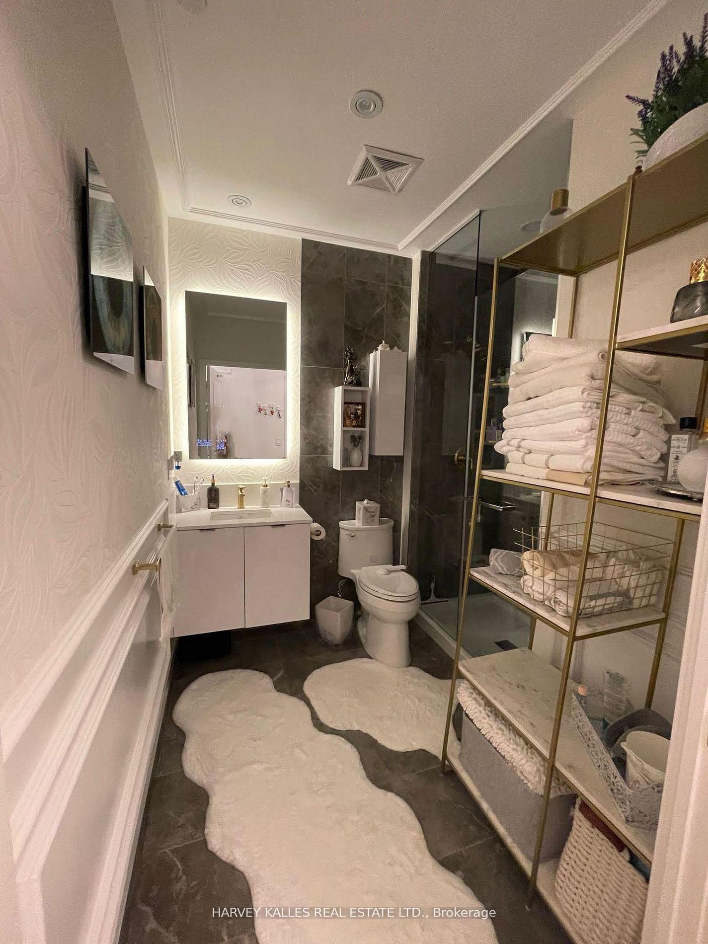 99 Broadway Avenue 514, Toronto Unit: 514