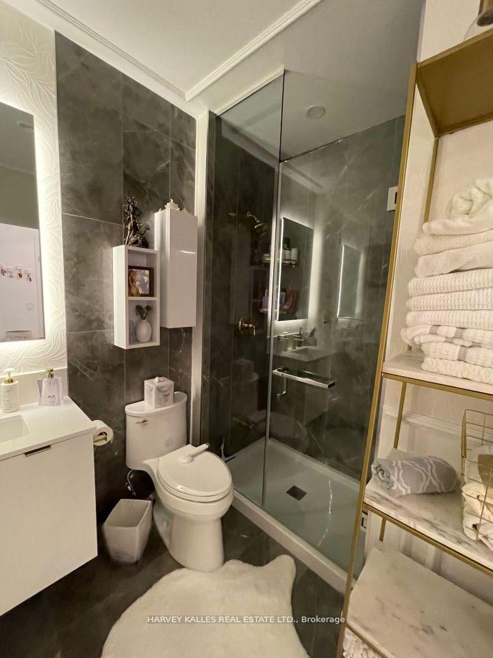 99 Broadway Avenue 514, Toronto Unit: 514