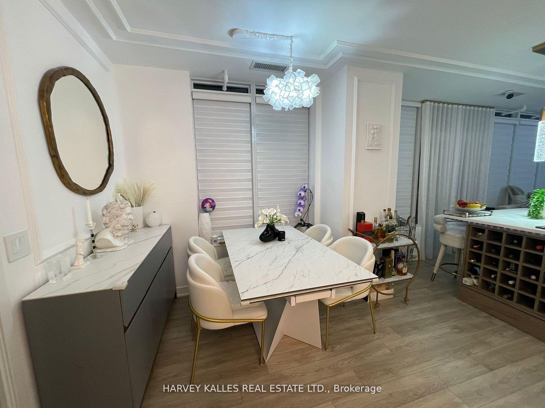 99 Broadway Avenue 514, Toronto Unit: 514