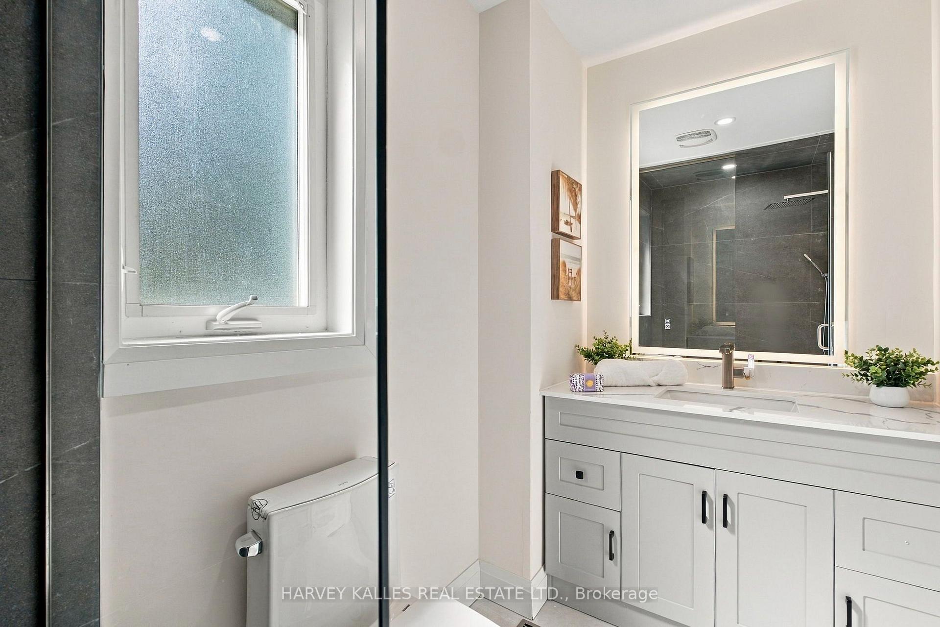 547 Melrose Avenue, Toronto