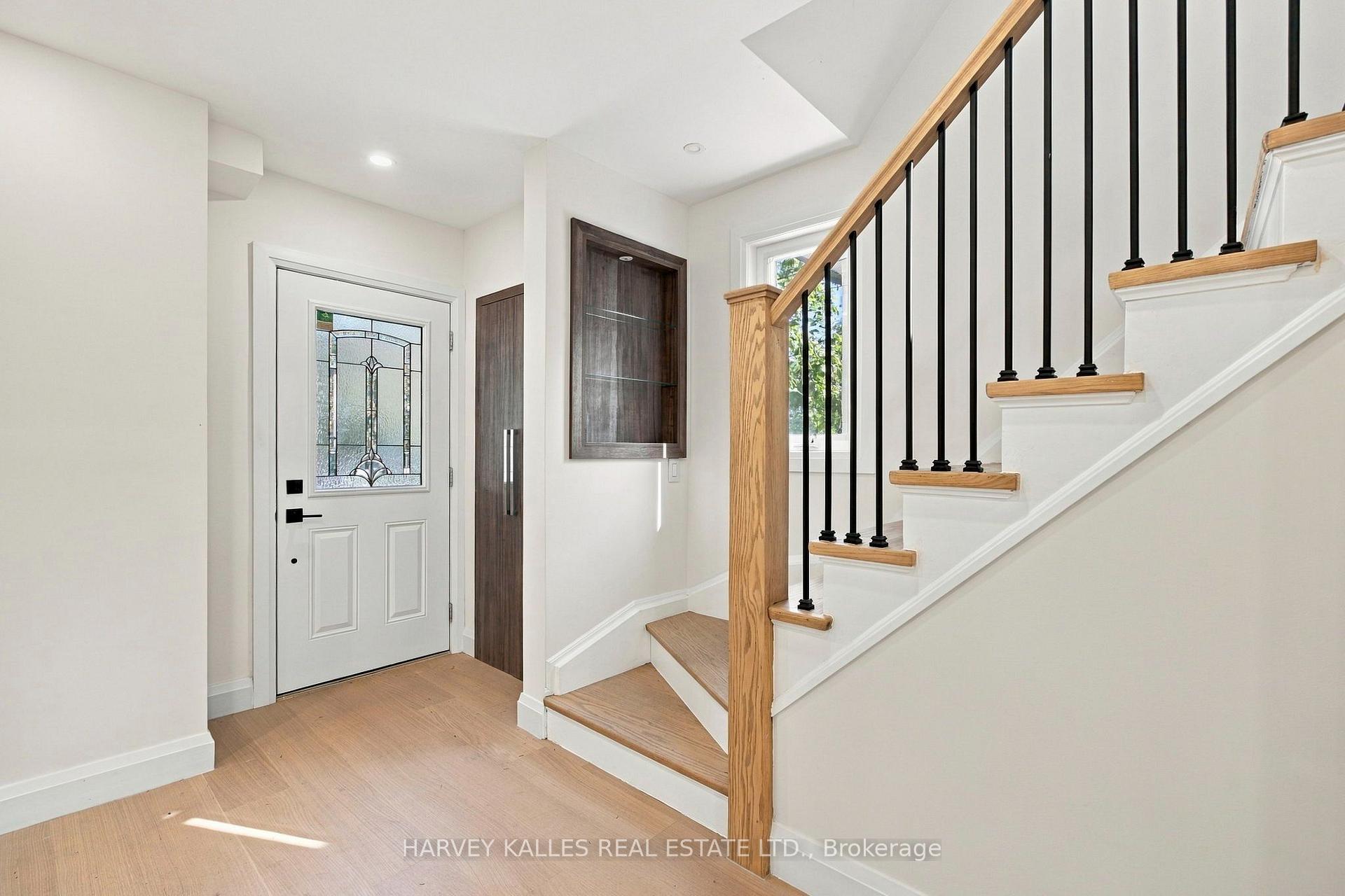 547 Melrose Avenue, Toronto
