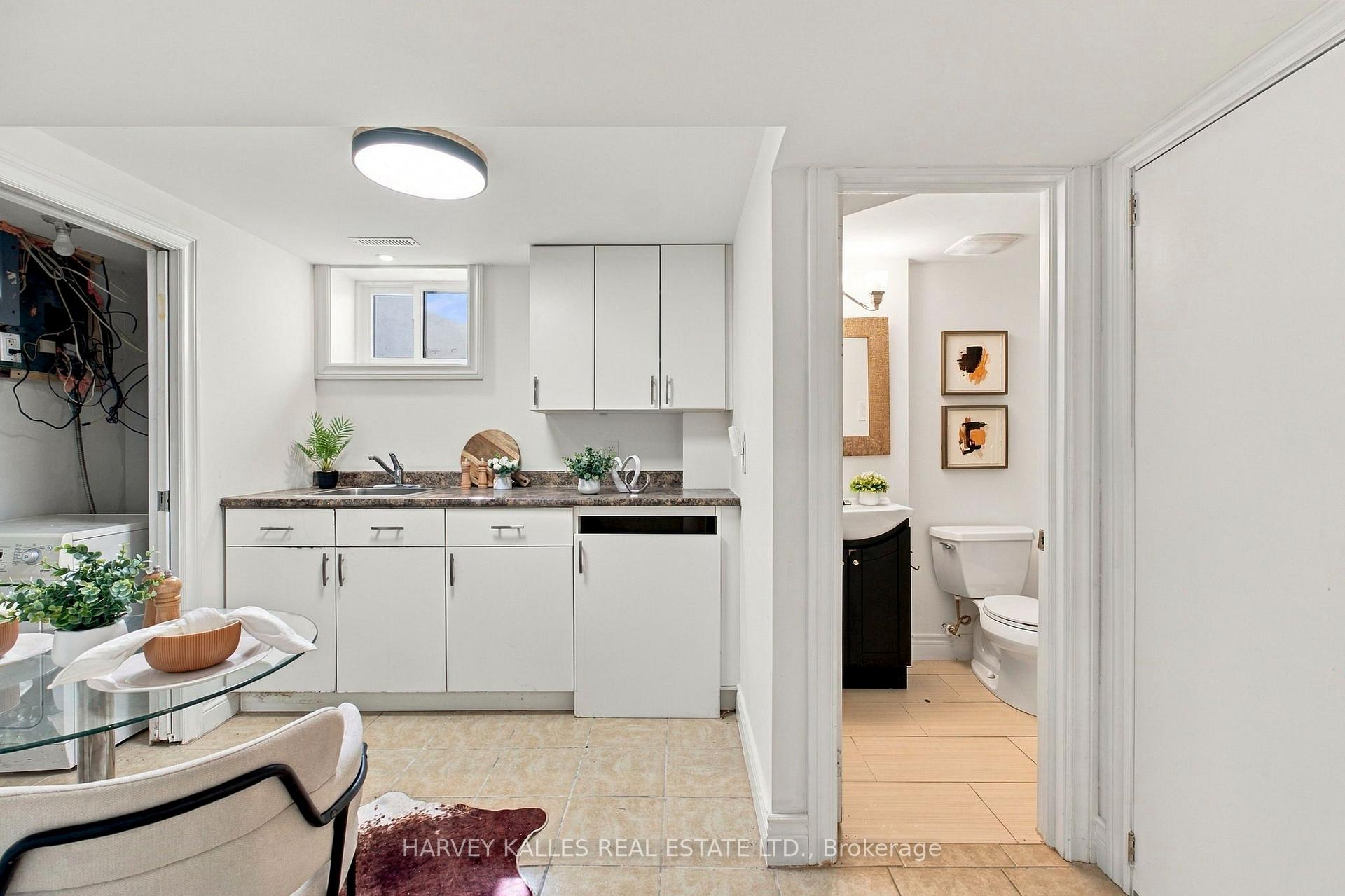 547 Melrose Avenue, Toronto