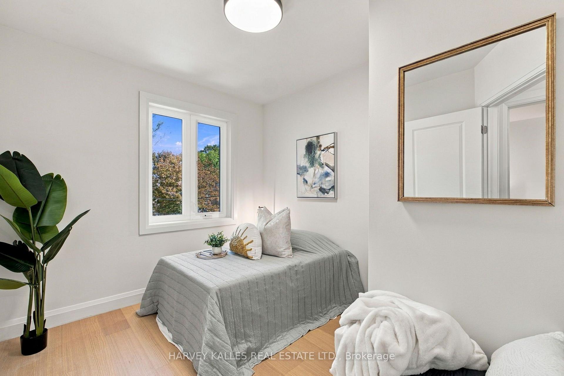 547 Melrose Avenue, Toronto