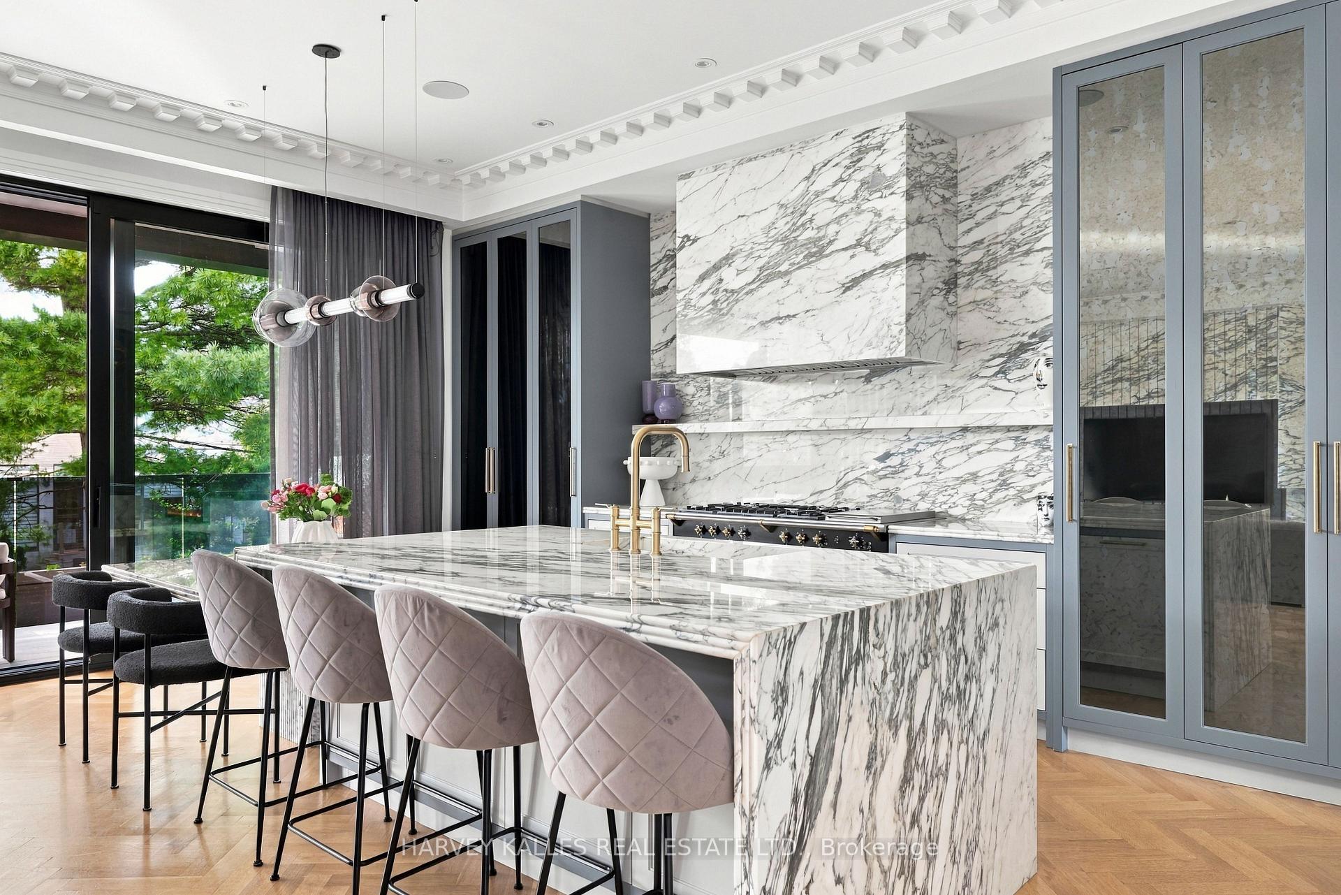 363 Bedford Park Avenue, Toronto